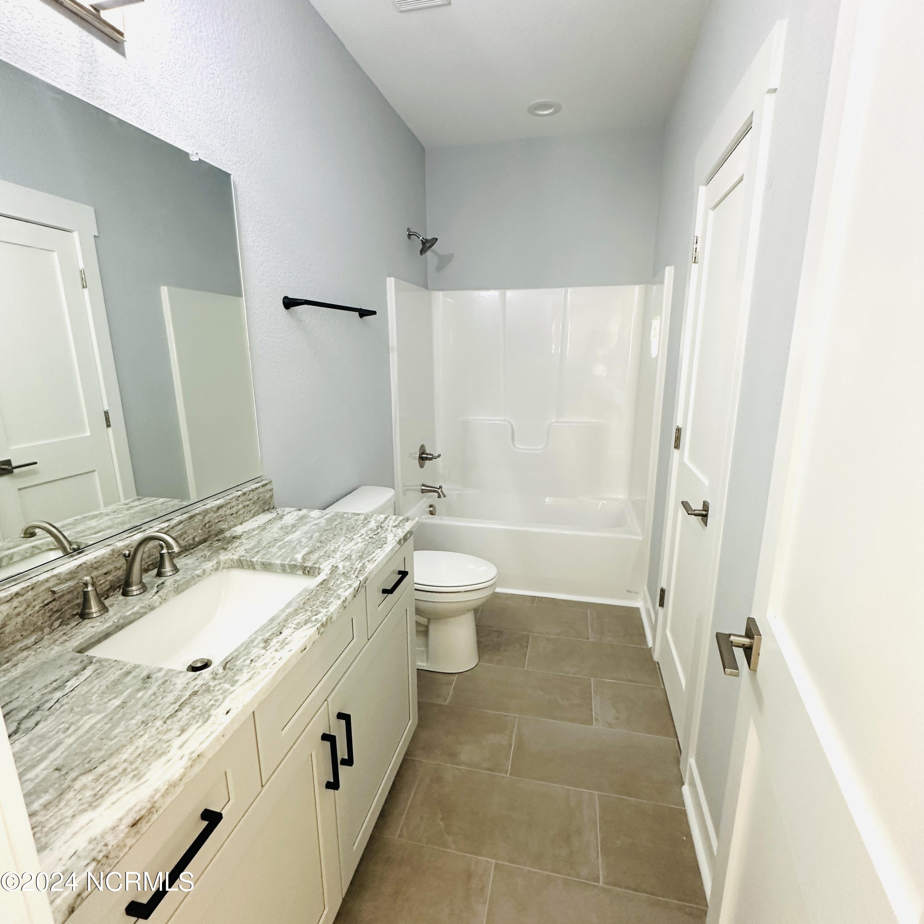 111 Bridgetowne Avenue Property Photo 11