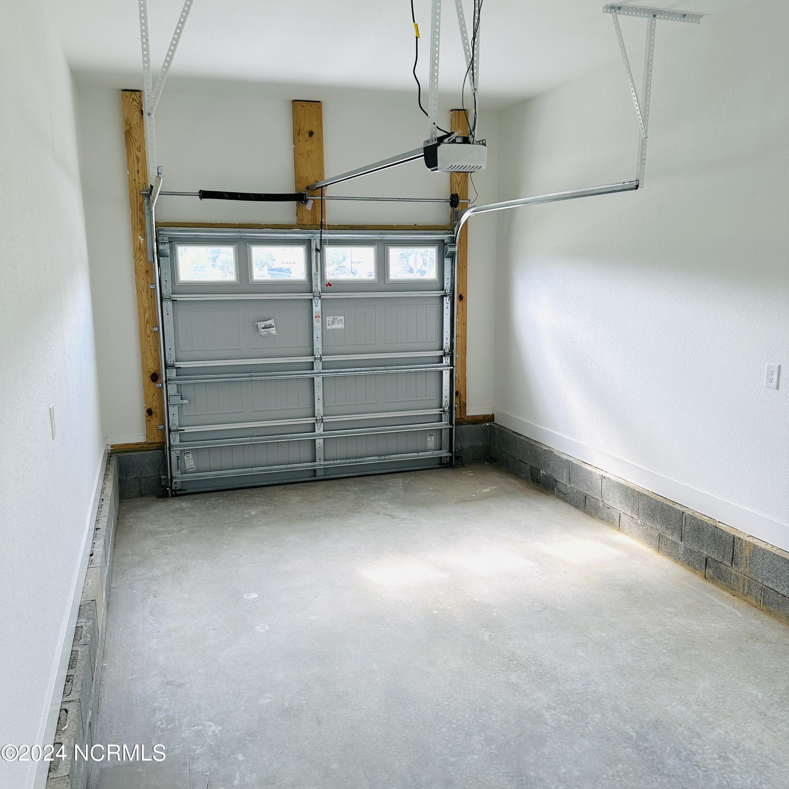 111 Bridgetowne Avenue Property Photo 15