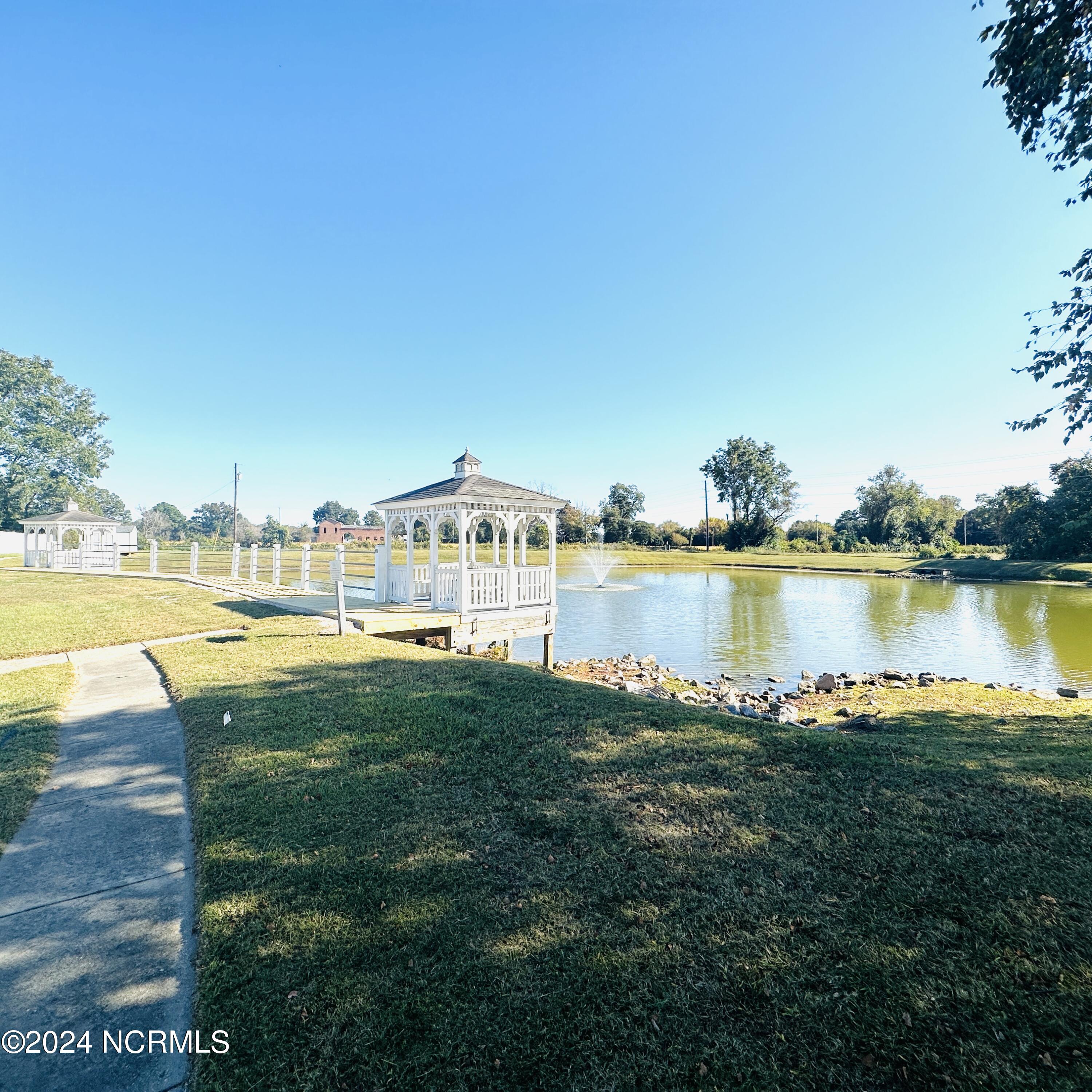 111 Bridgetowne Avenue Property Photo 16
