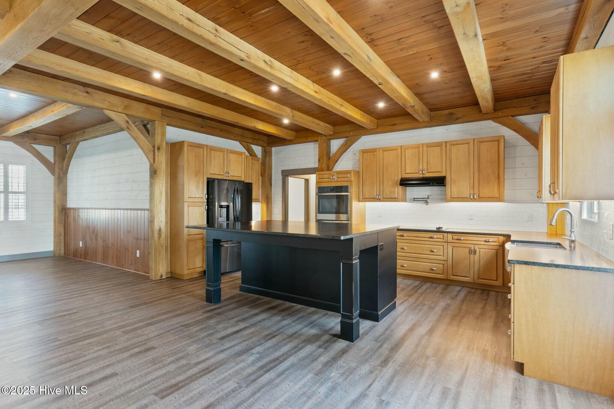 9265 W Lake Road Property Photo 17
