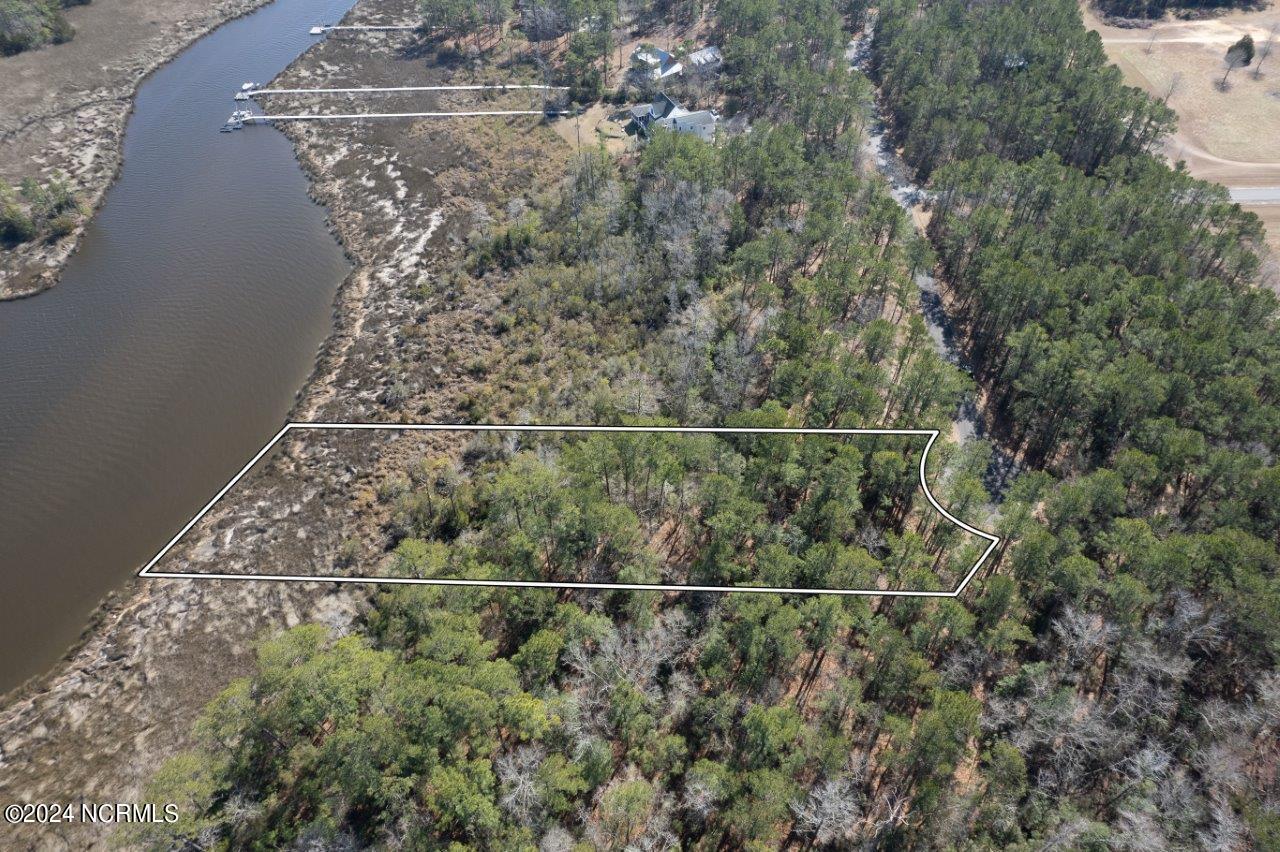 128 Neusiok Drive Property Photo 14