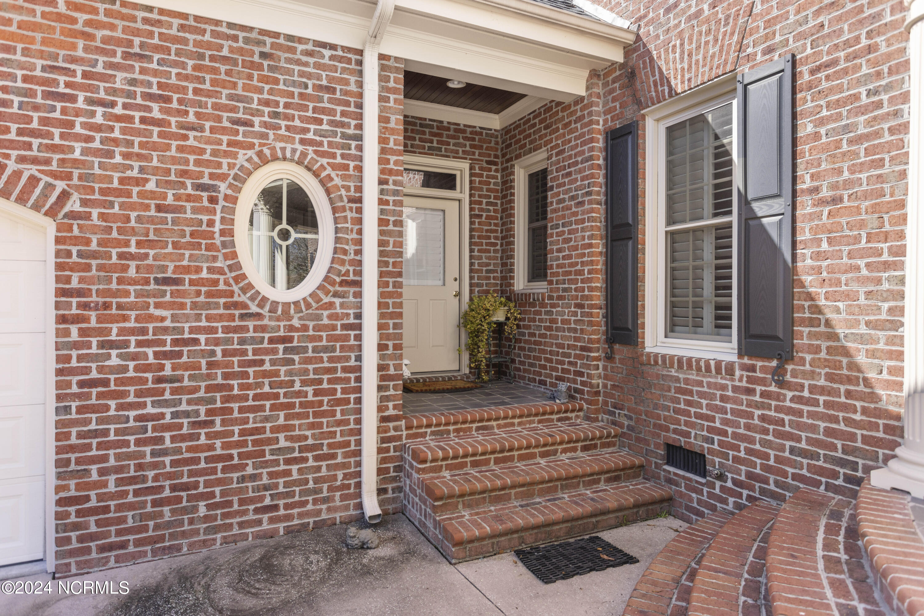 246 River Ridge Drive Property Photo 5
