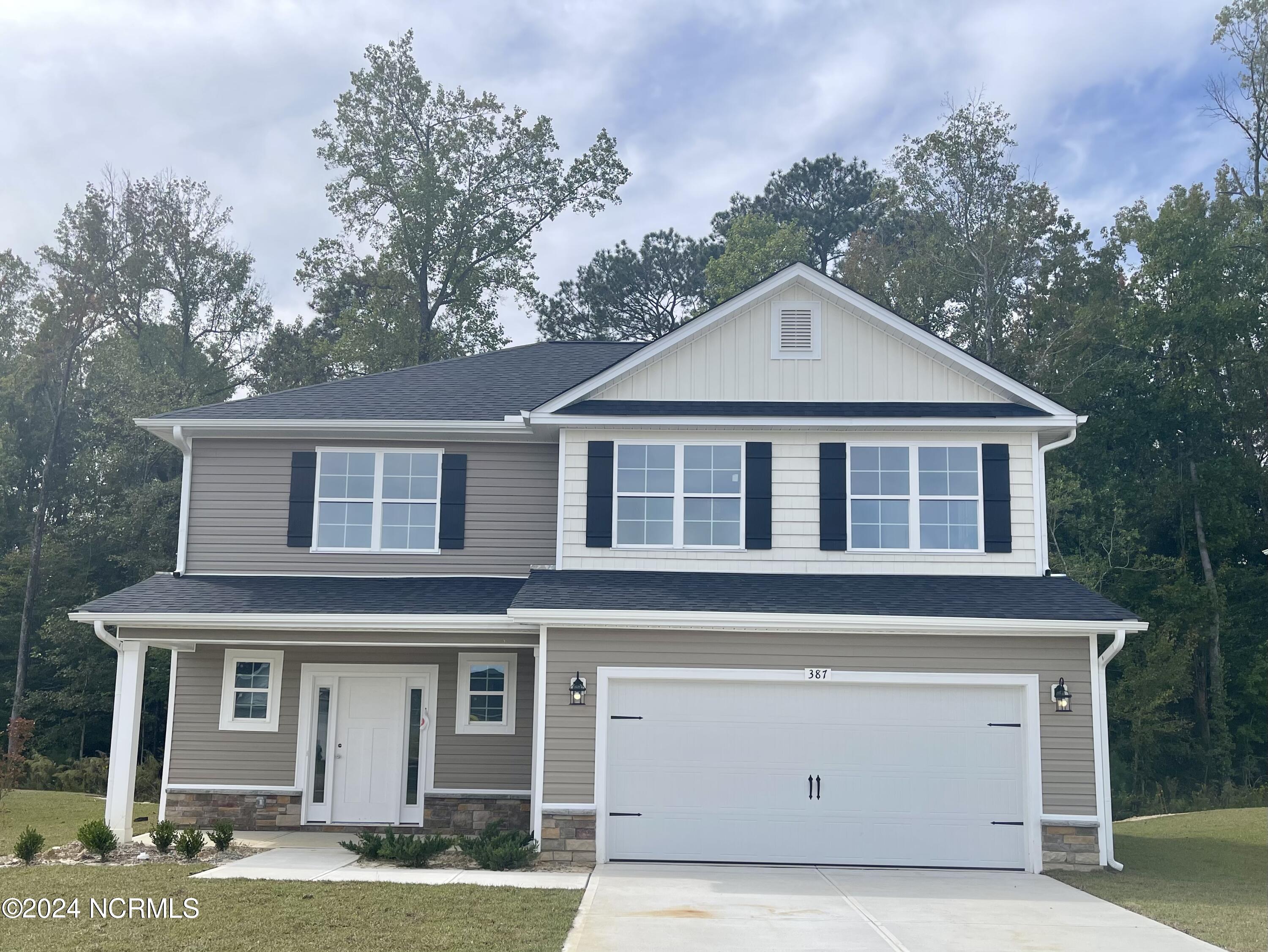 387 Copper Creek Drive Property Photo 1