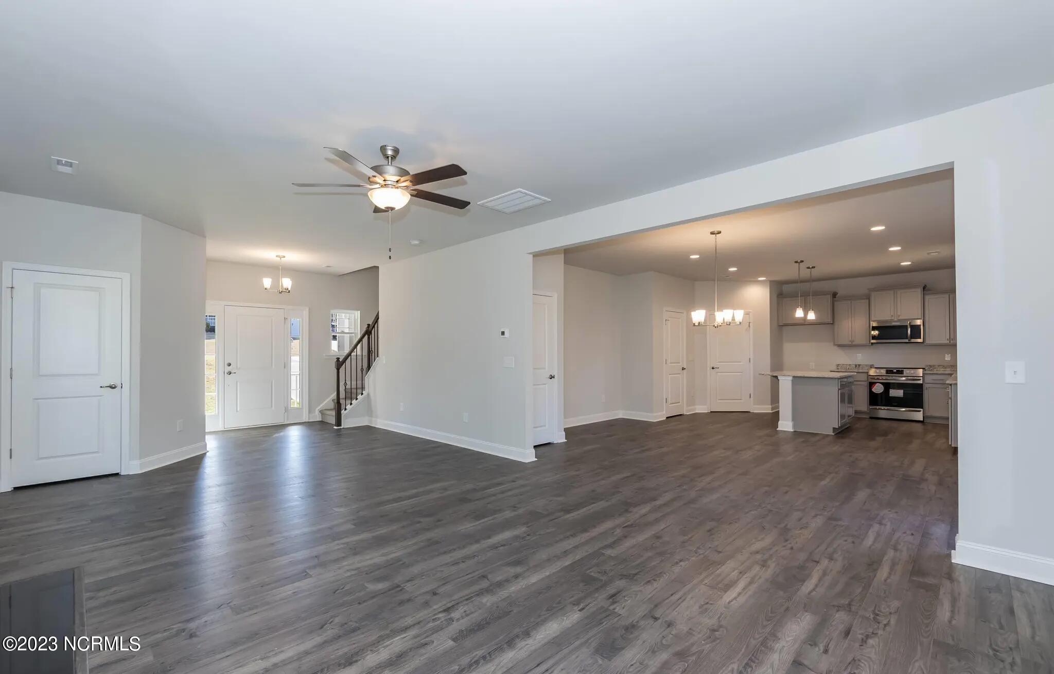 387 Copper Creek Drive Property Photo 3