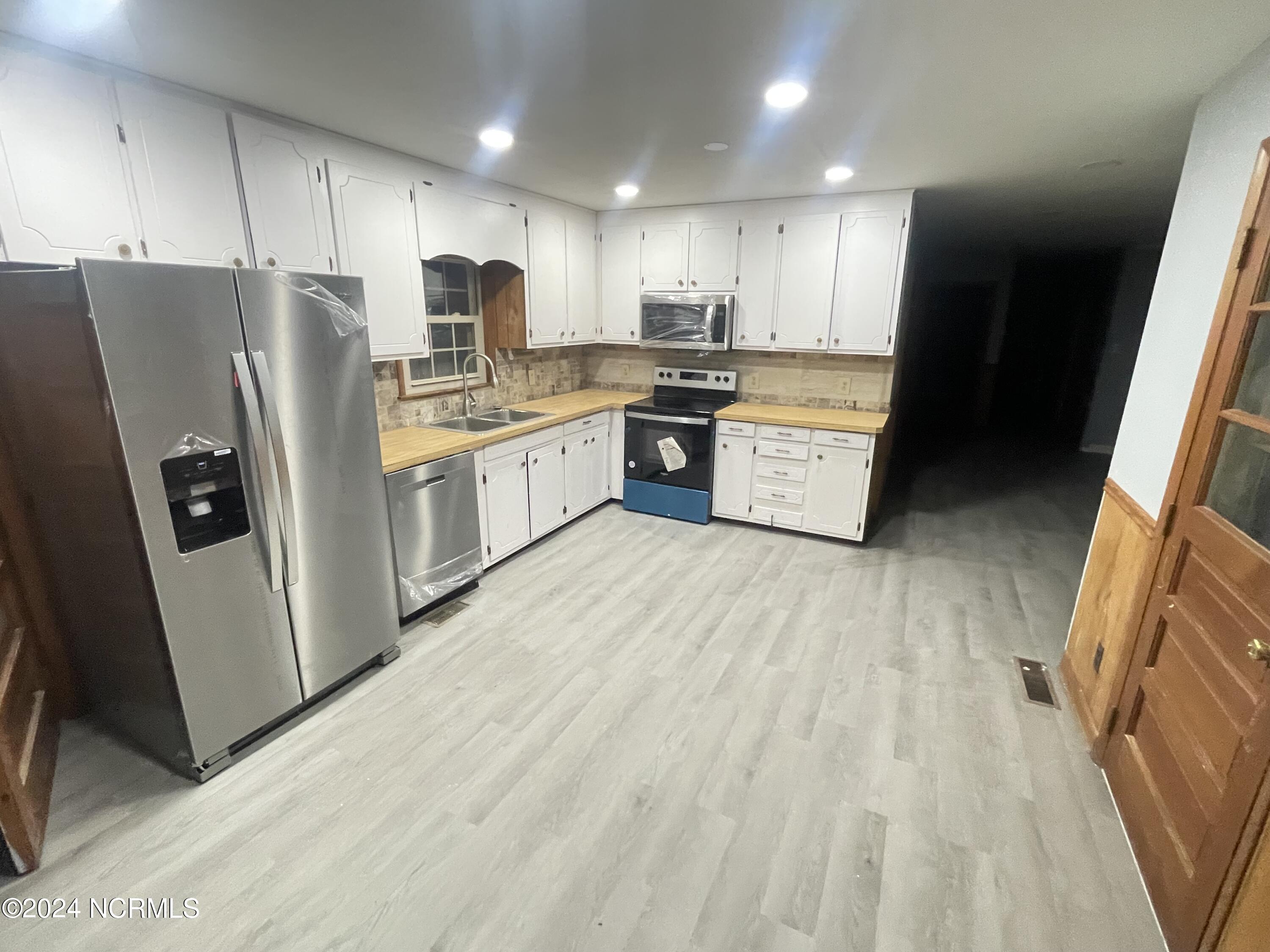 3202 Us 13 Property Photo 5