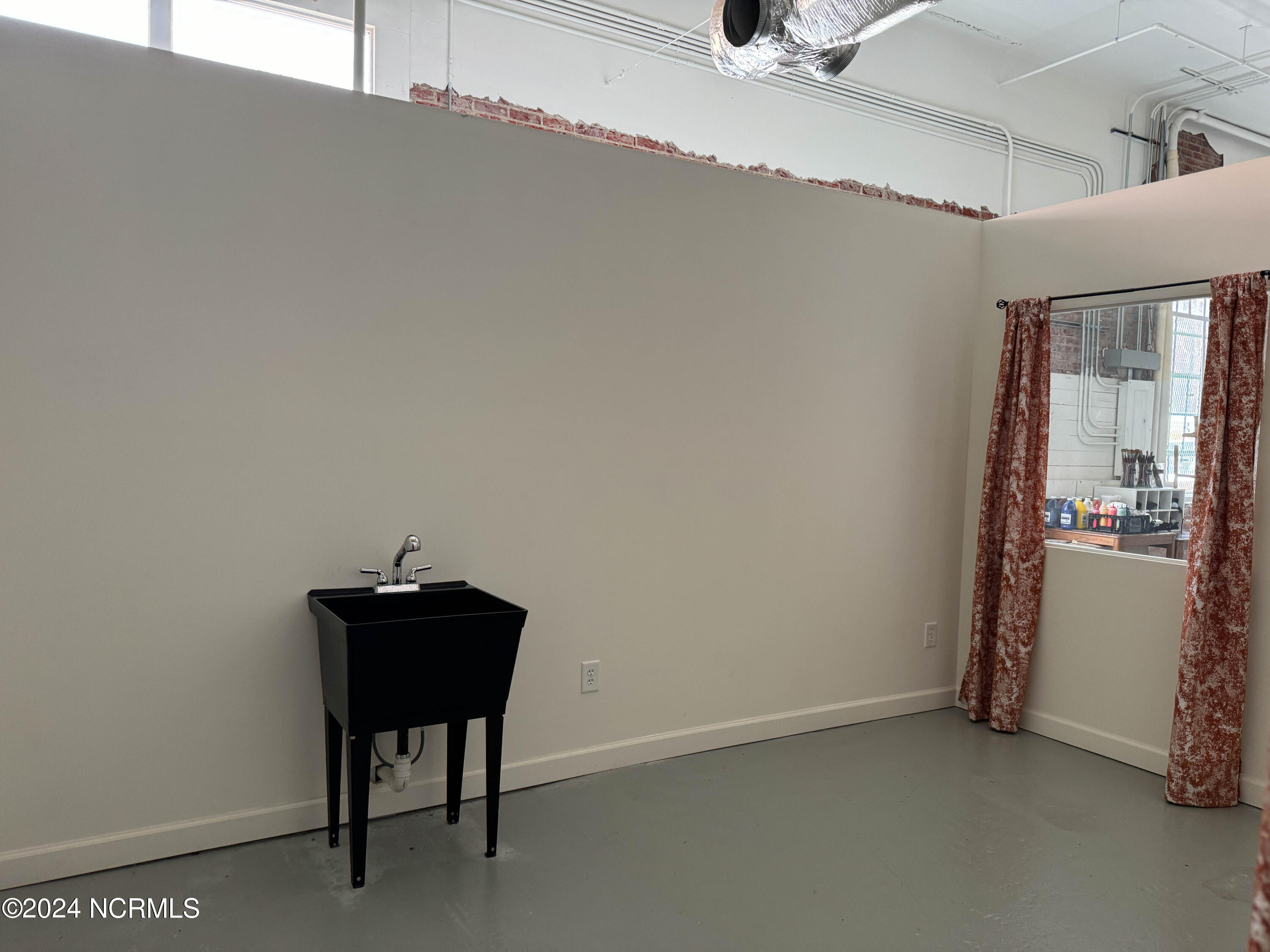 115 S Church Street Property Photo 45