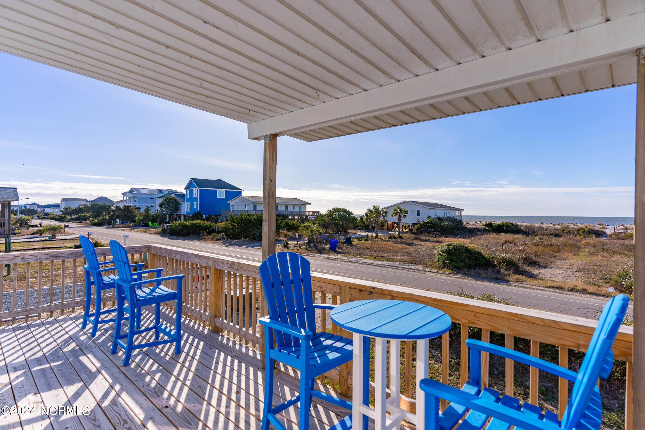 1606 E Beach Drive Property Photo 6