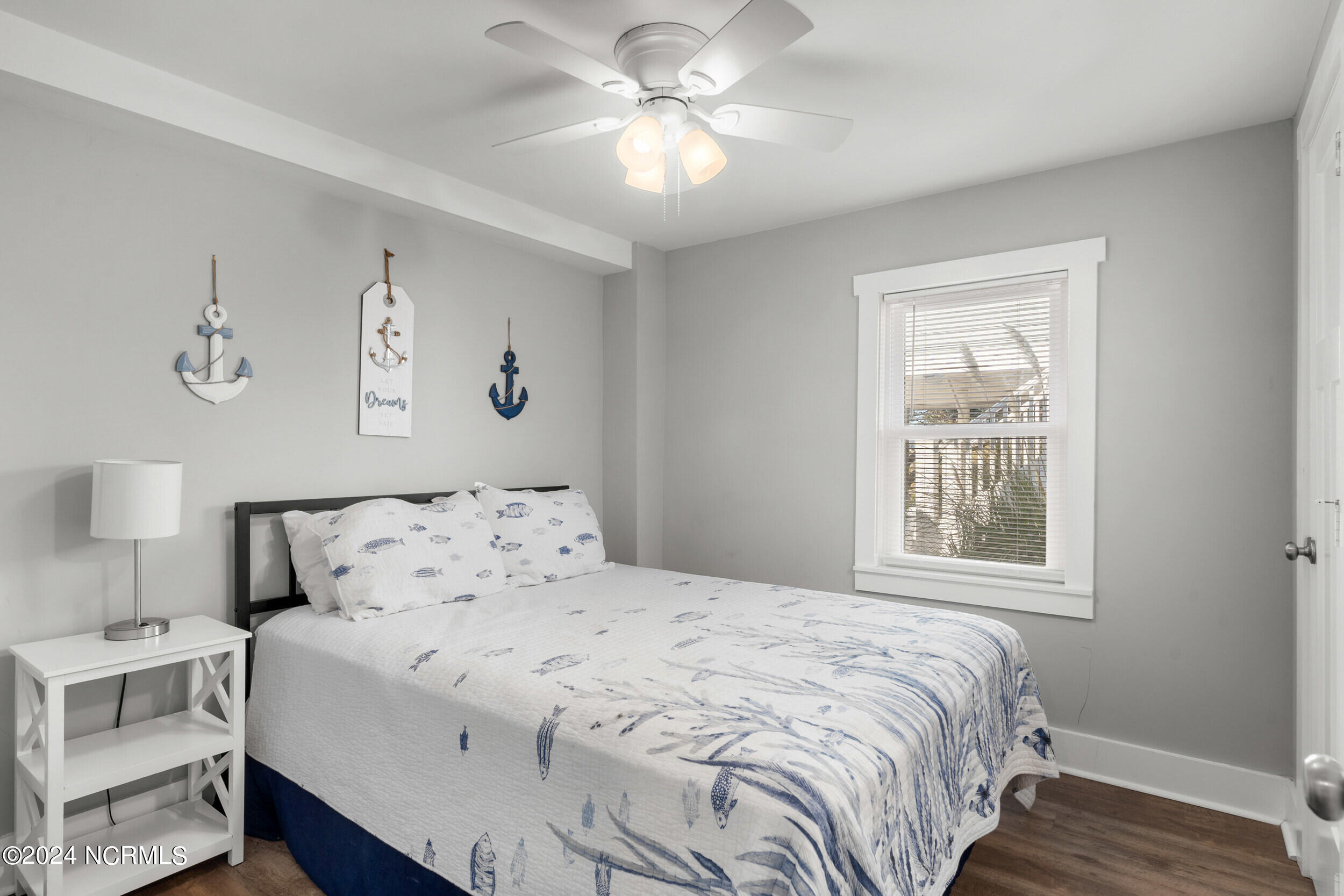 1606 E Beach Drive Property Photo 32