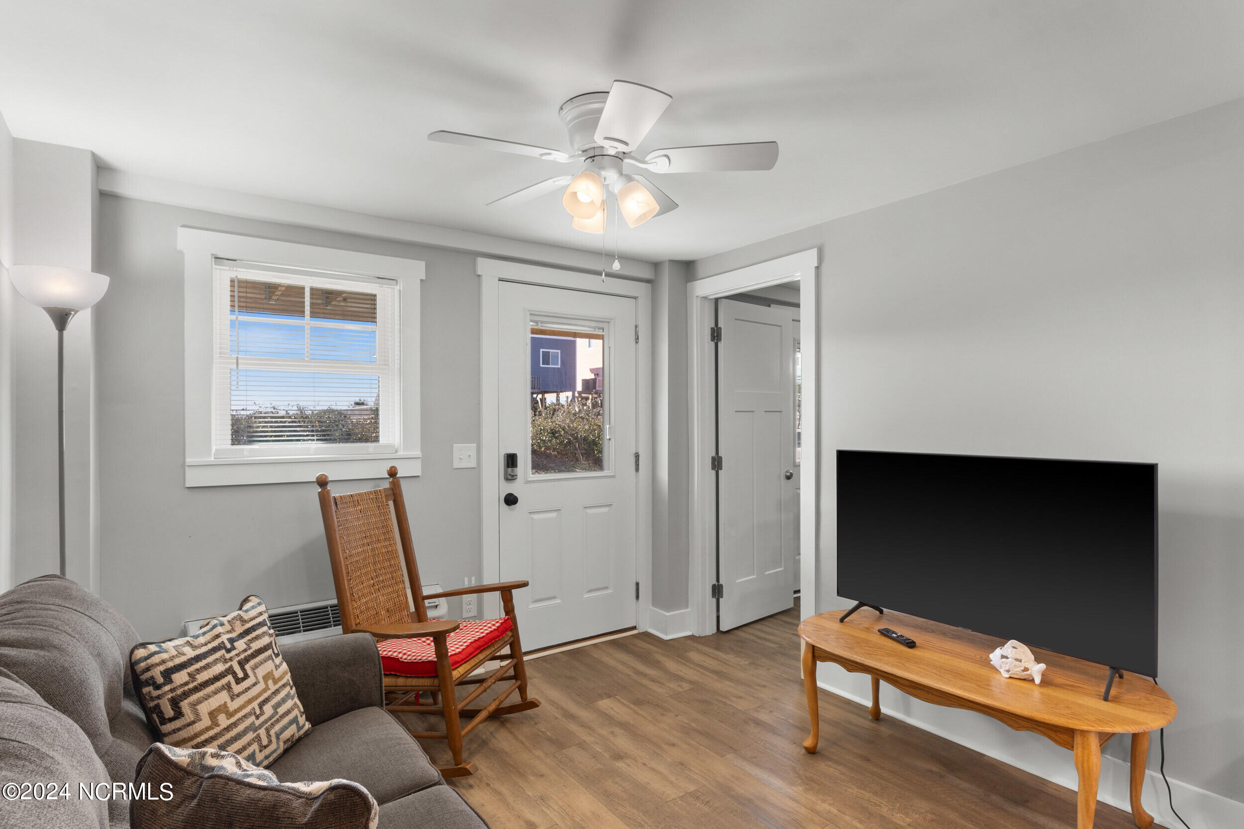 1606 E Beach Drive Property Photo 37