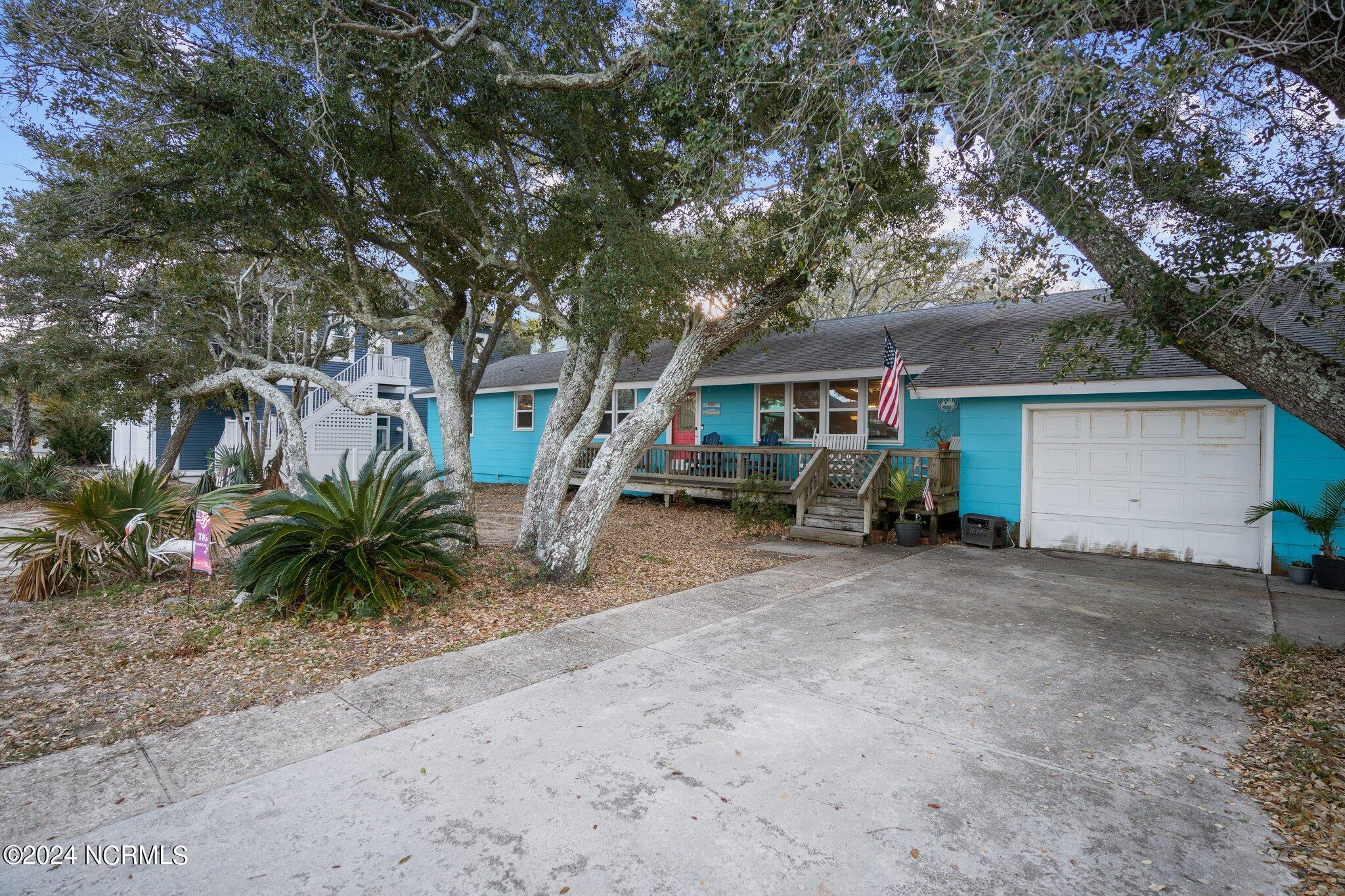 630 S Fourth Avenue Property Photo 3