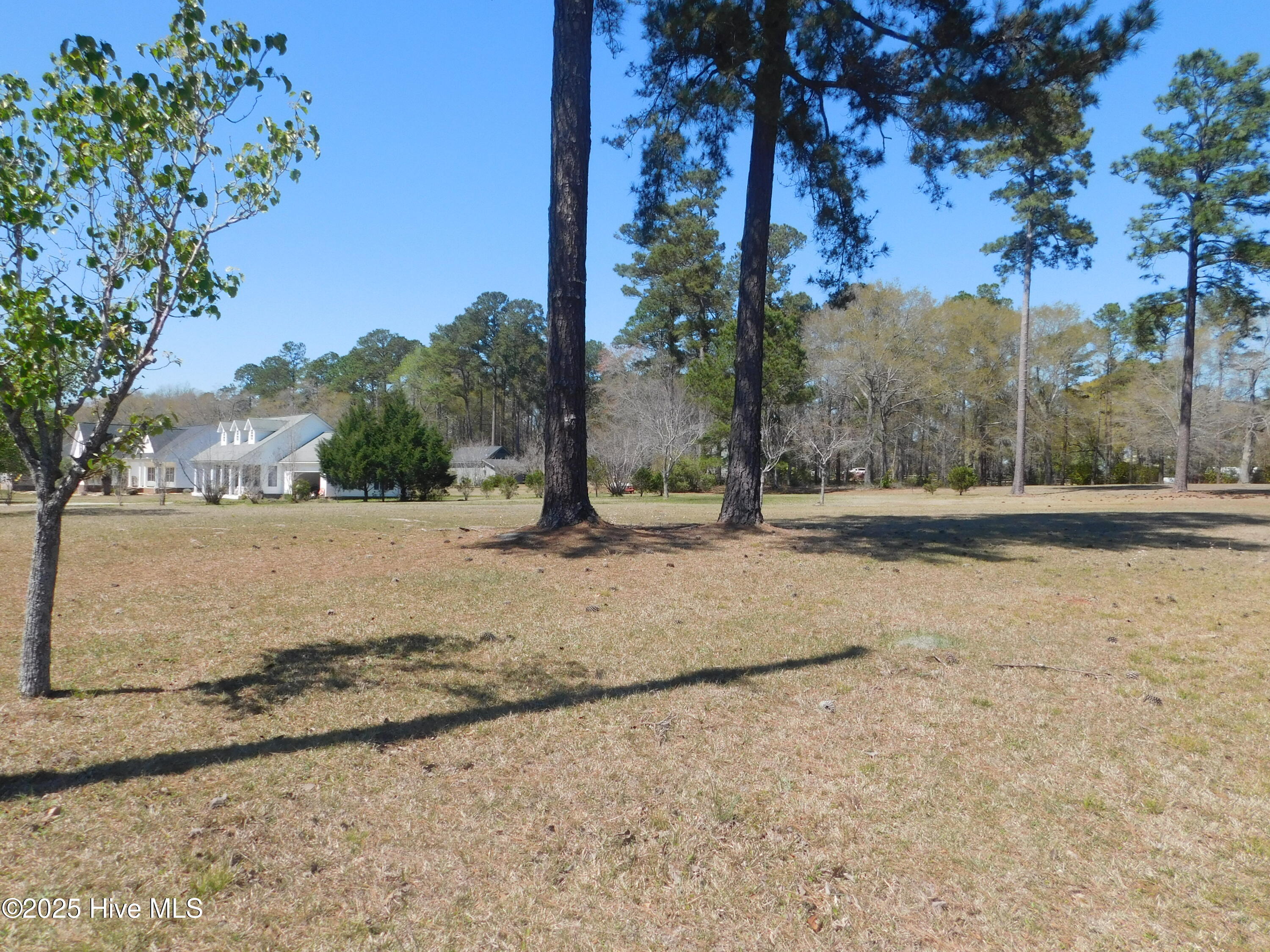24 Willow Drive Property Photo