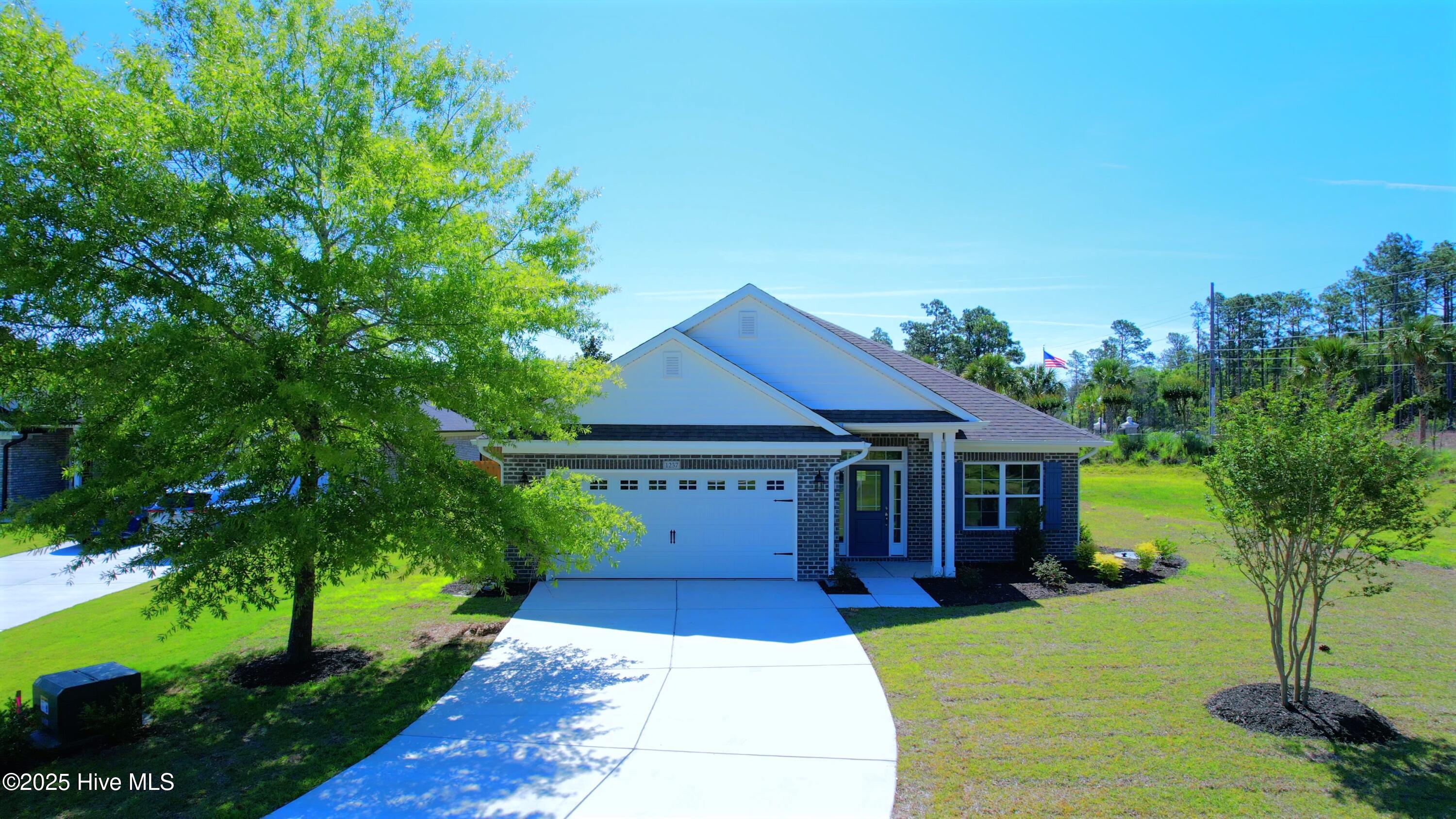 1237 Mandevilla Drive Se Property Photo 2