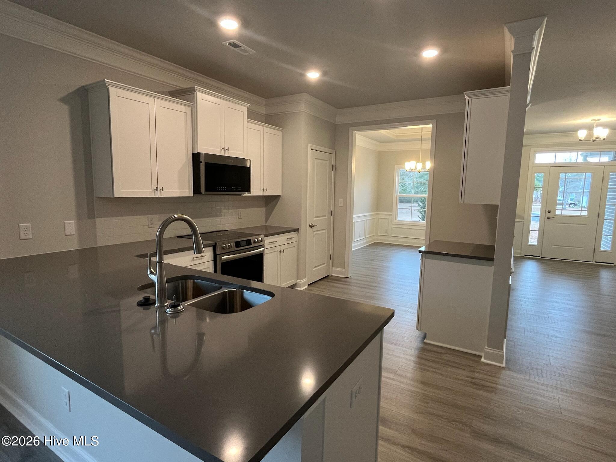 1237 Mandevilla Drive Se Property Photo 12