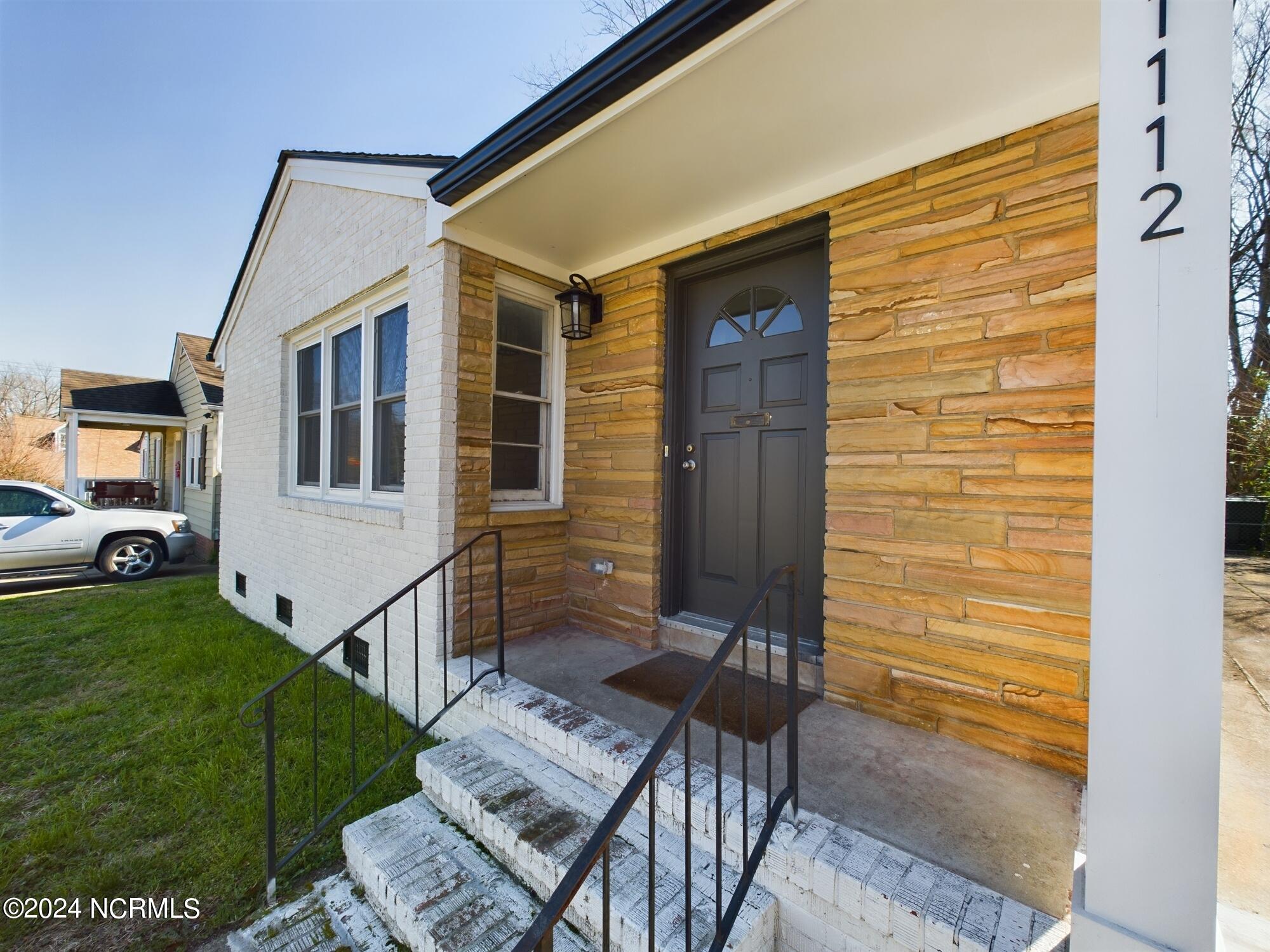 1112 E Martin Street Property Photo 5