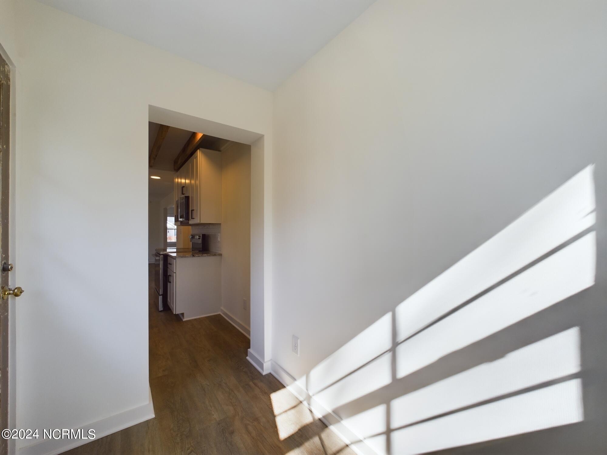 1112 E Martin Street Property Photo 9