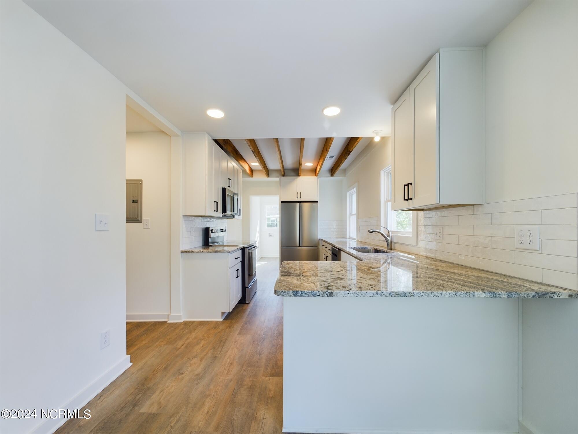 1112 E Martin Street Property Photo 17