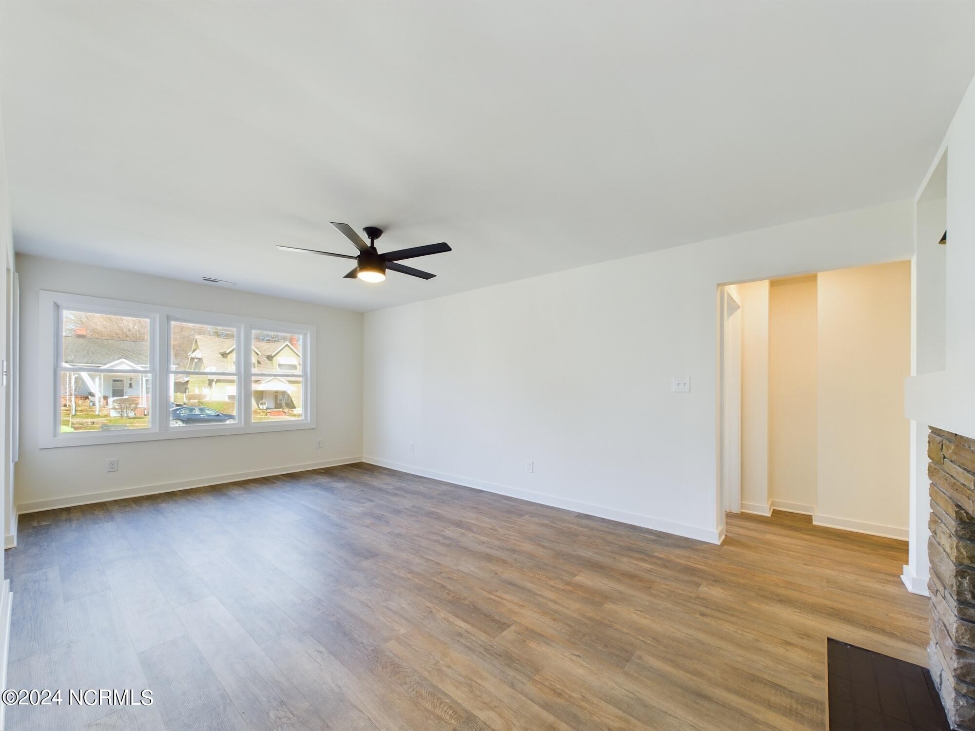 1112 E Martin Street Property Photo 22