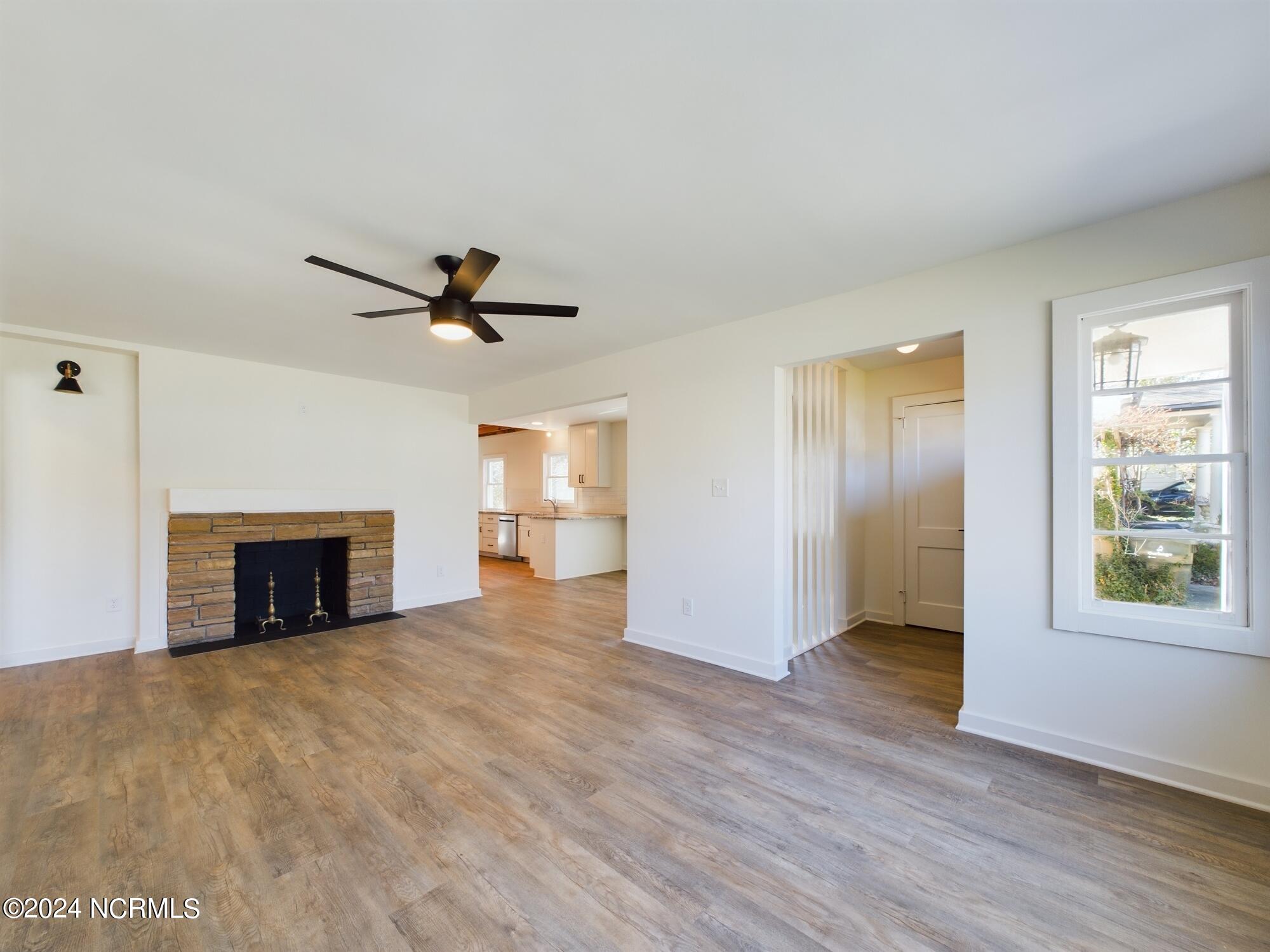 1112 E Martin Street Property Photo 24