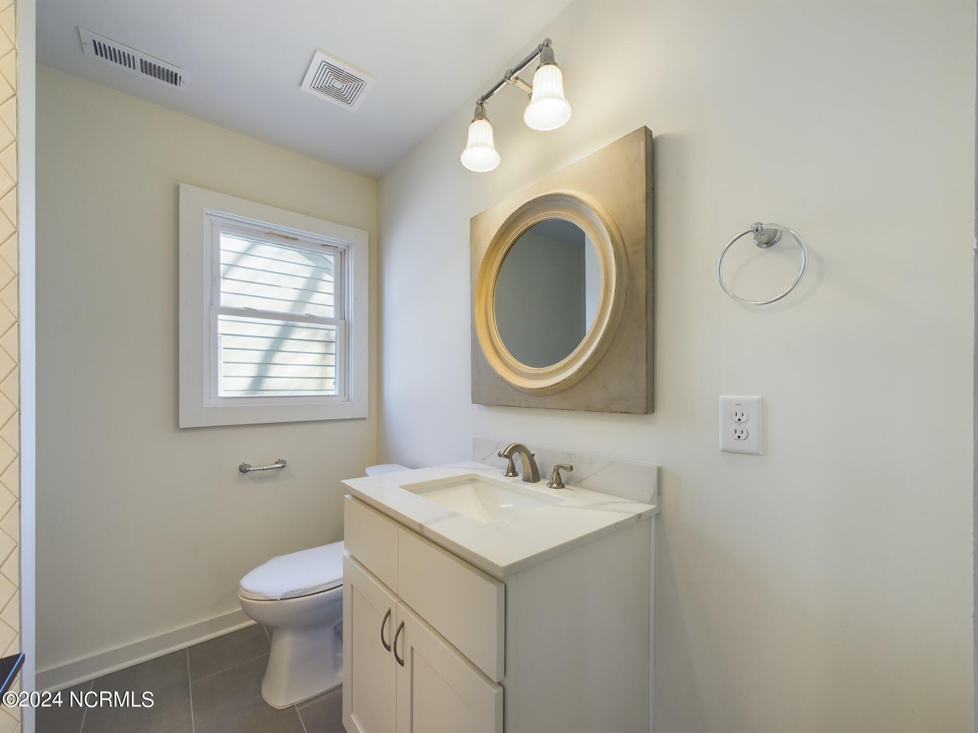 1112 E Martin Street Property Photo 30