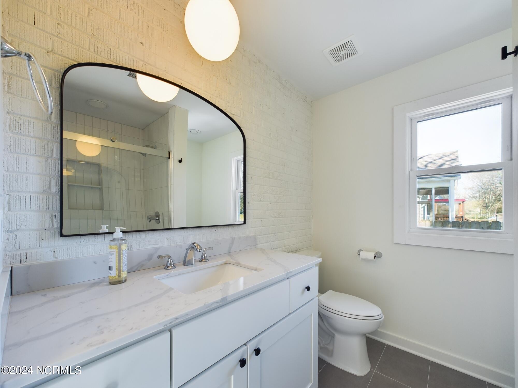 1112 E Martin Street Property Photo 44