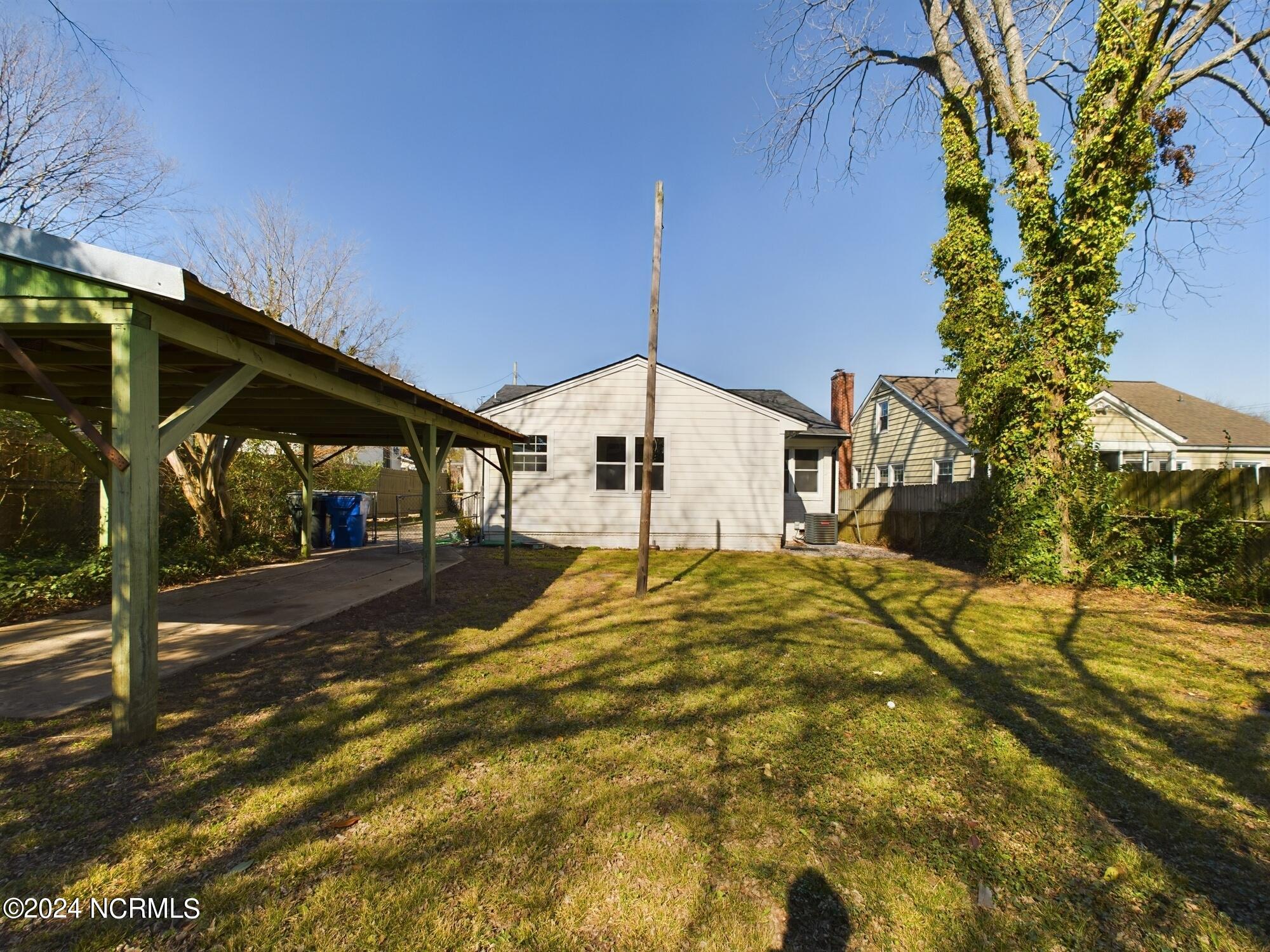 1112 E Martin Street Property Photo 49