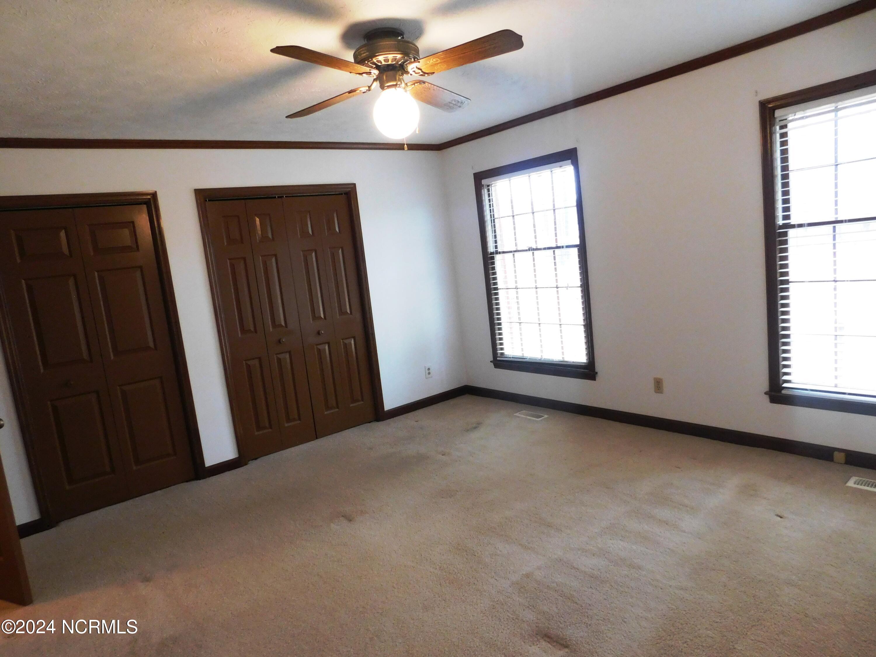 43 Willow Drive Property Photo 7