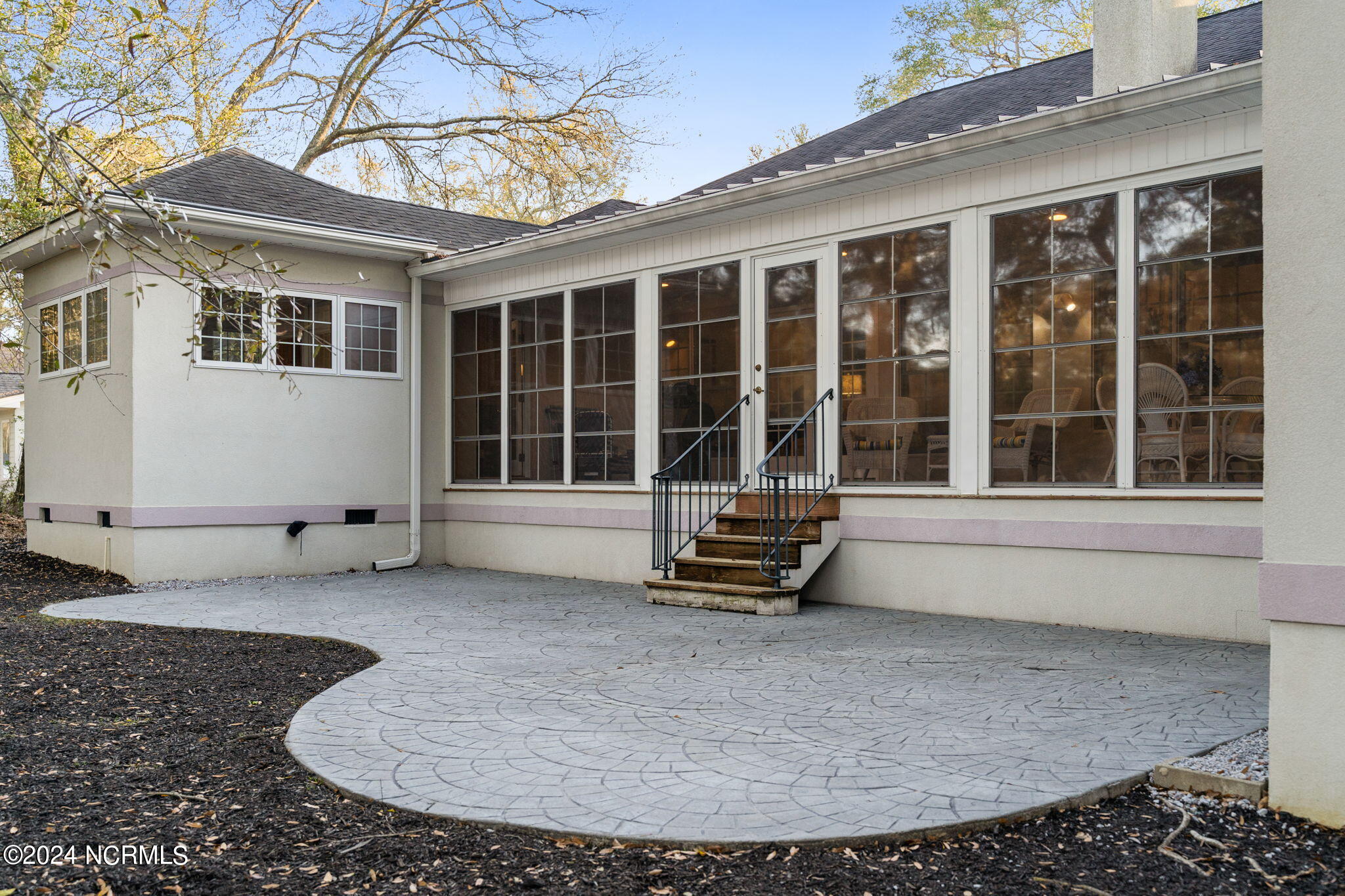 420 Lake Shore Drive Property Photo 5