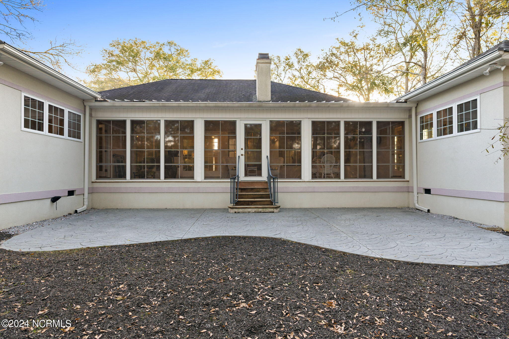 420 Lake Shore Drive Property Photo 7