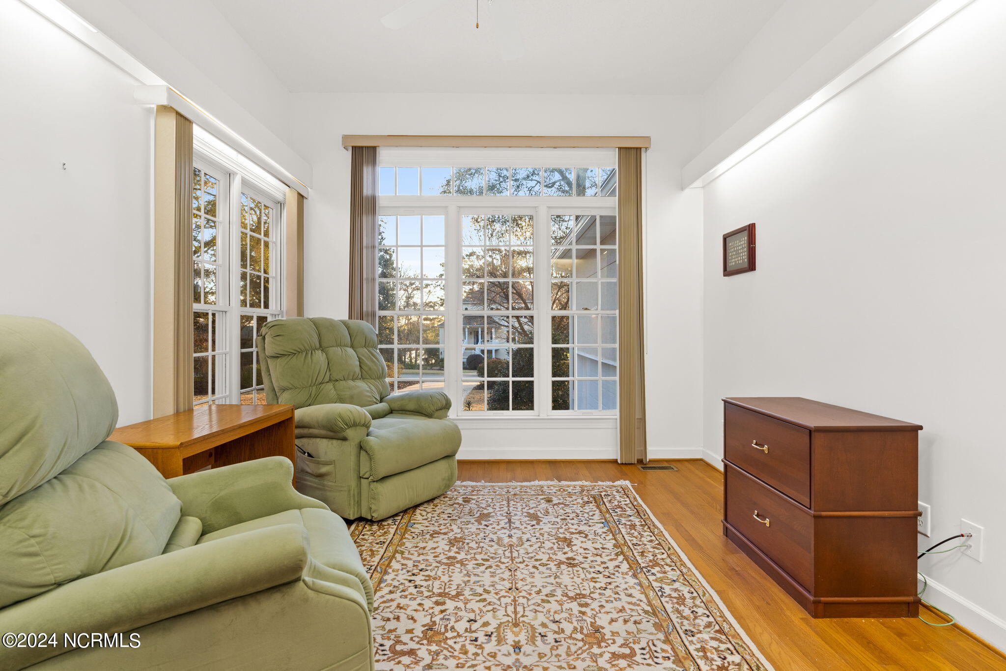 420 Lake Shore Drive Property Photo 22