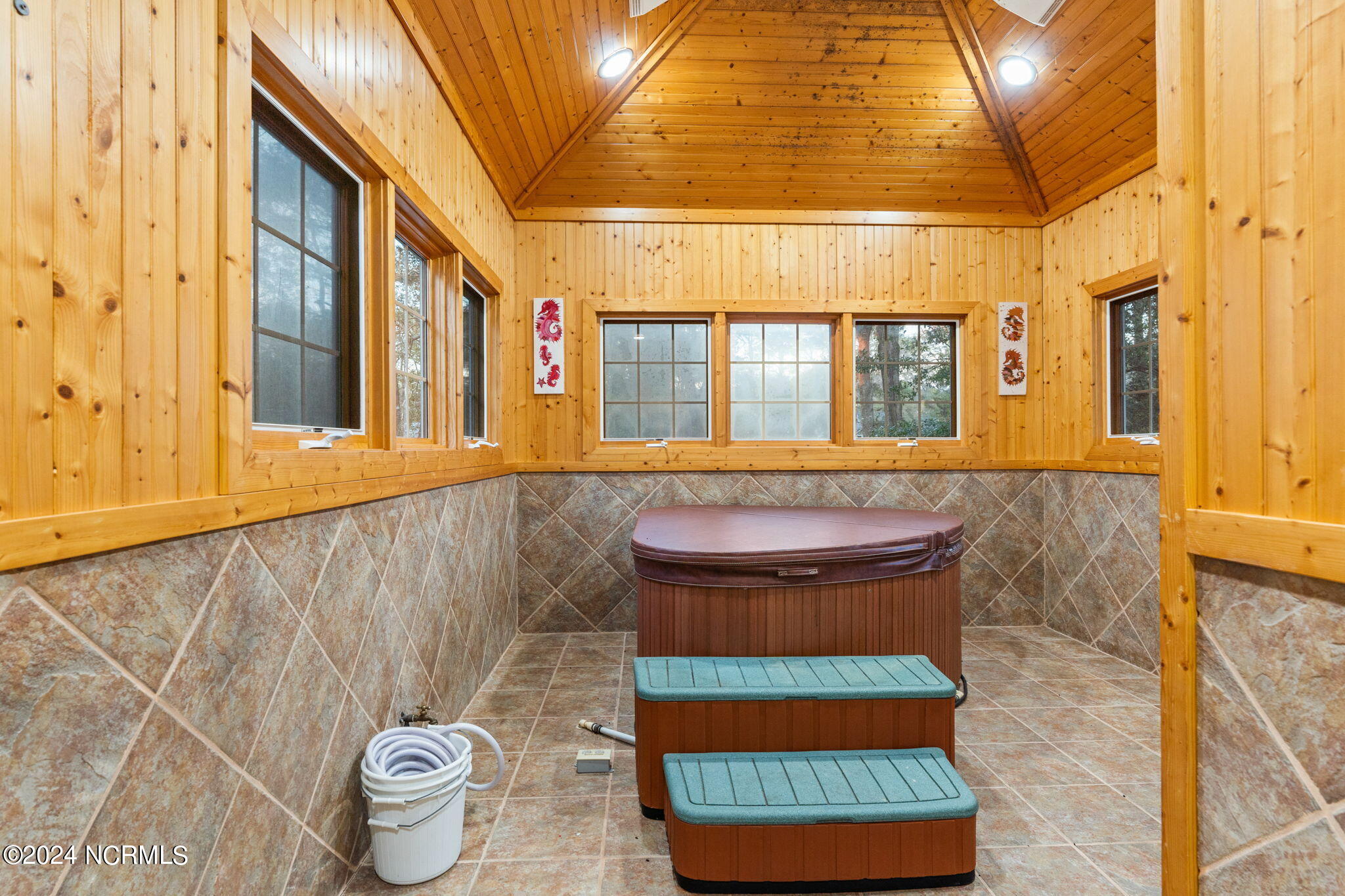 420 Lake Shore Drive Property Photo 42