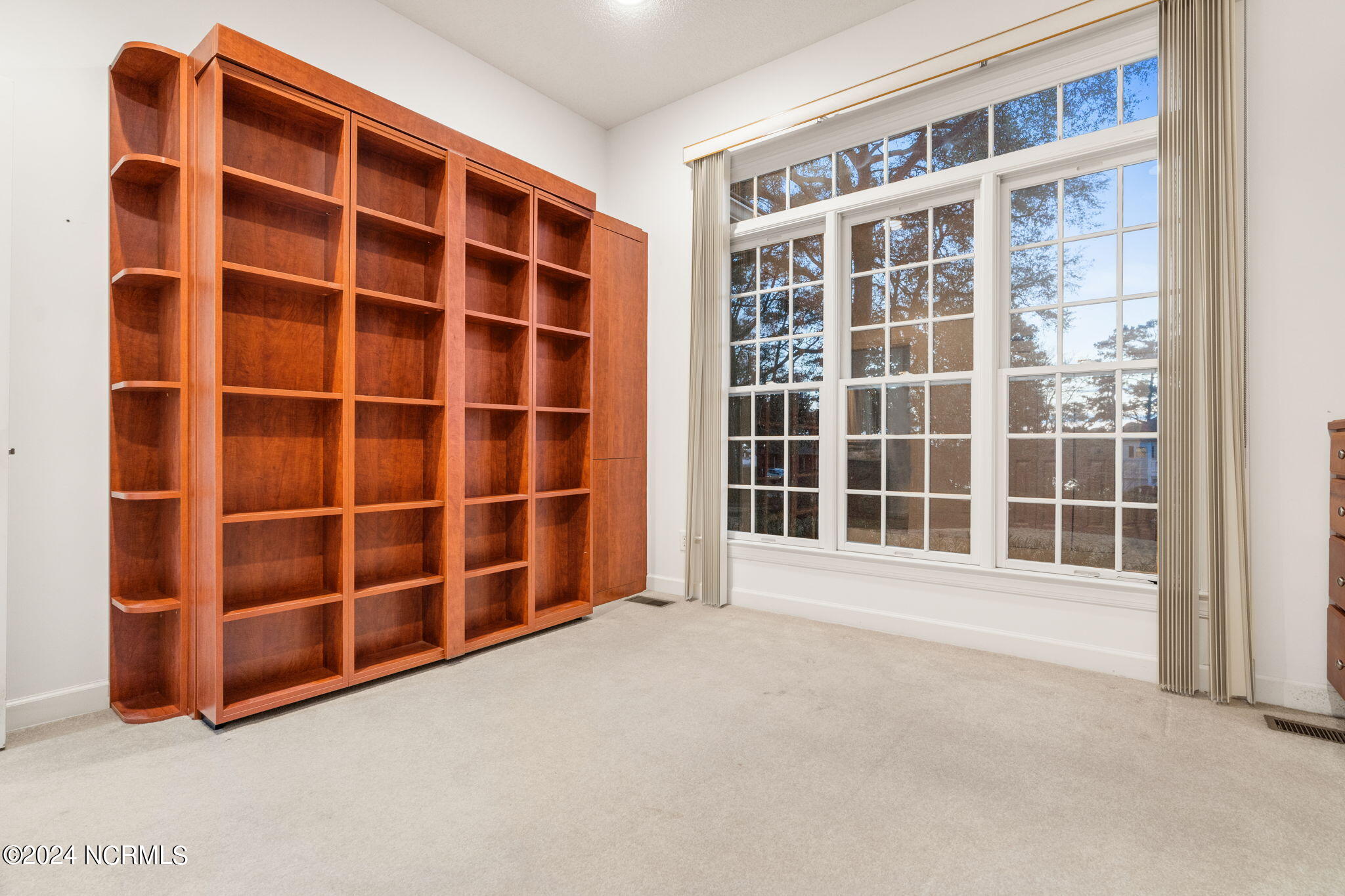 420 Lake Shore Drive Property Photo 45