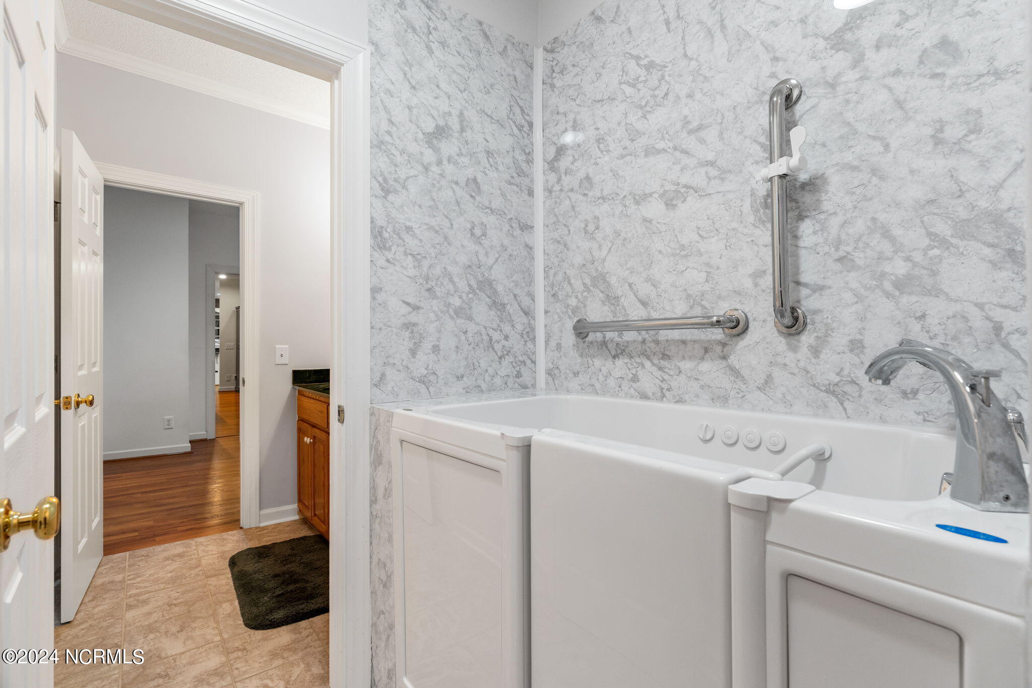 420 Lake Shore Drive Property Photo 50