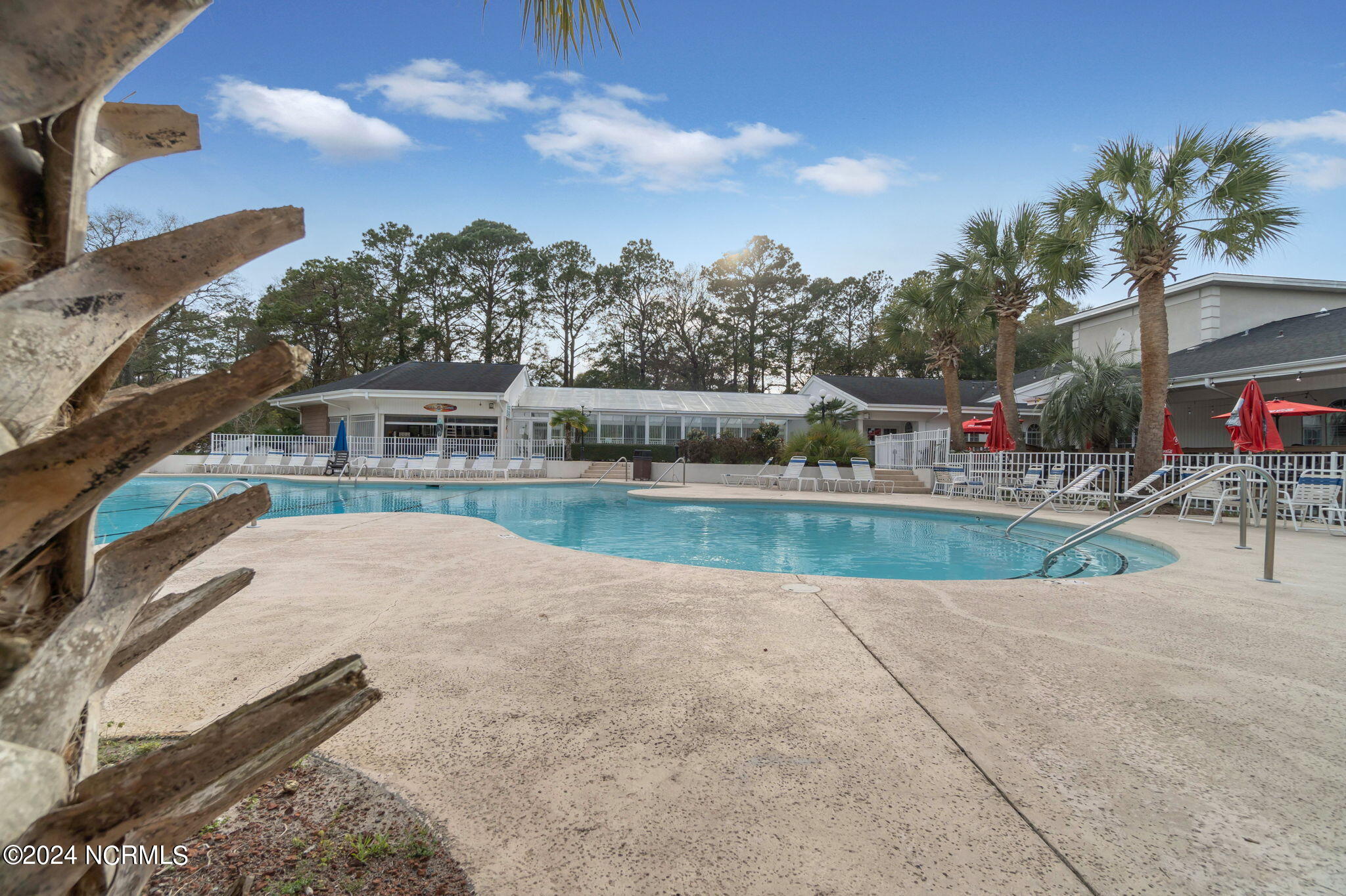 420 Lake Shore Drive Property Photo 94