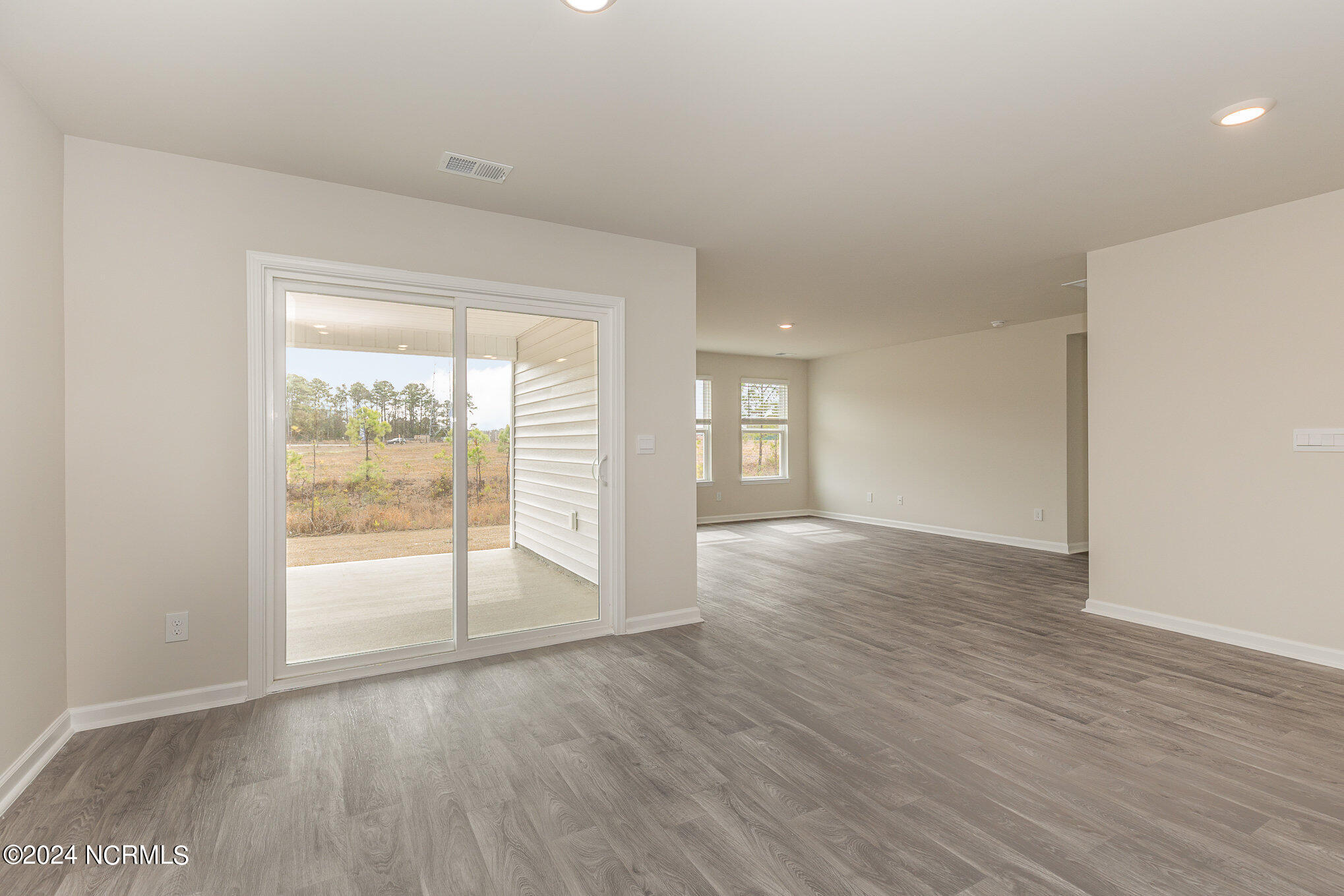4266 Milkweed Road Property Photo 2