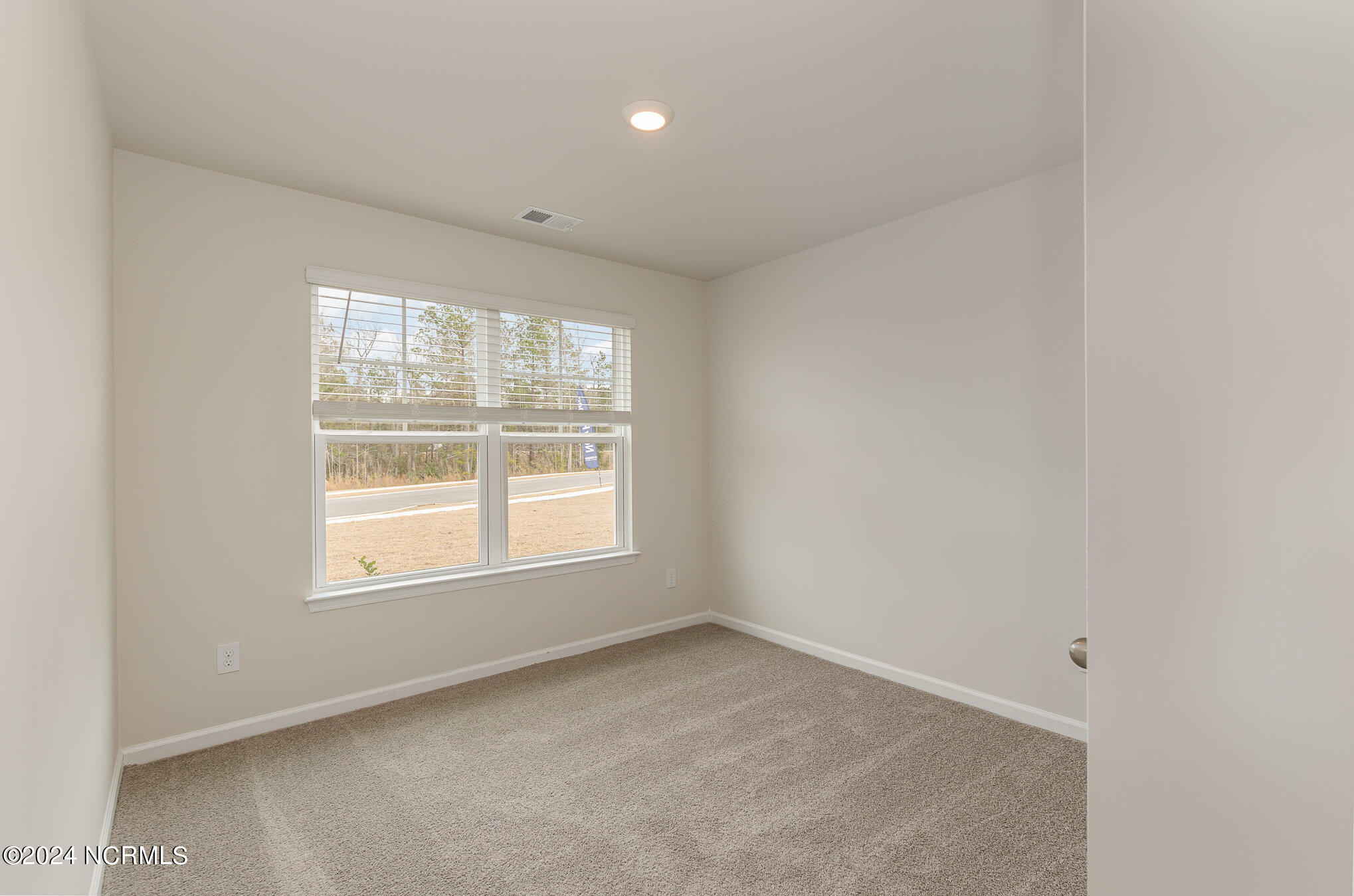 4266 Milkweed Road Property Photo 10