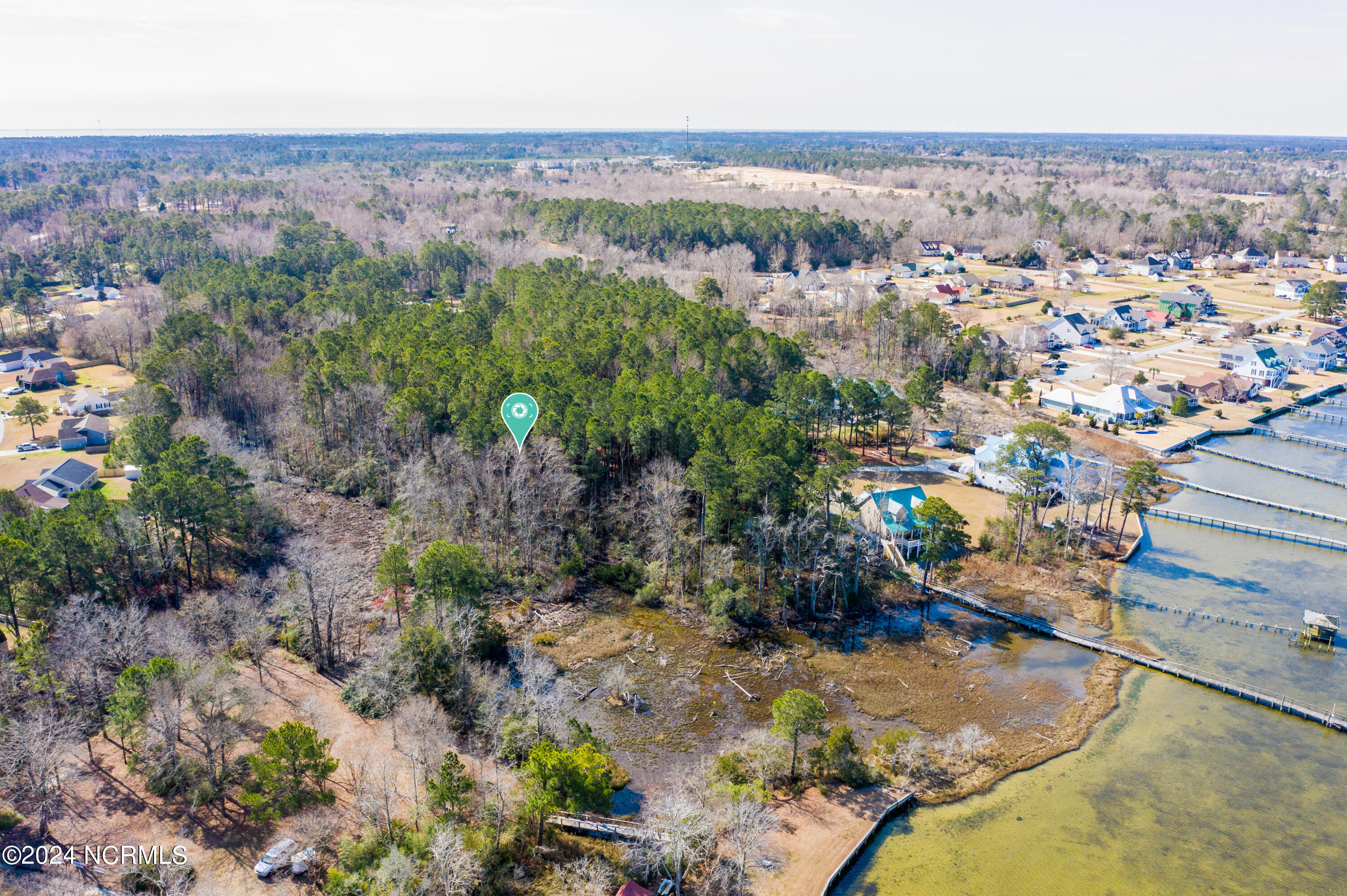 200 Bayside Drive Property Photo 4