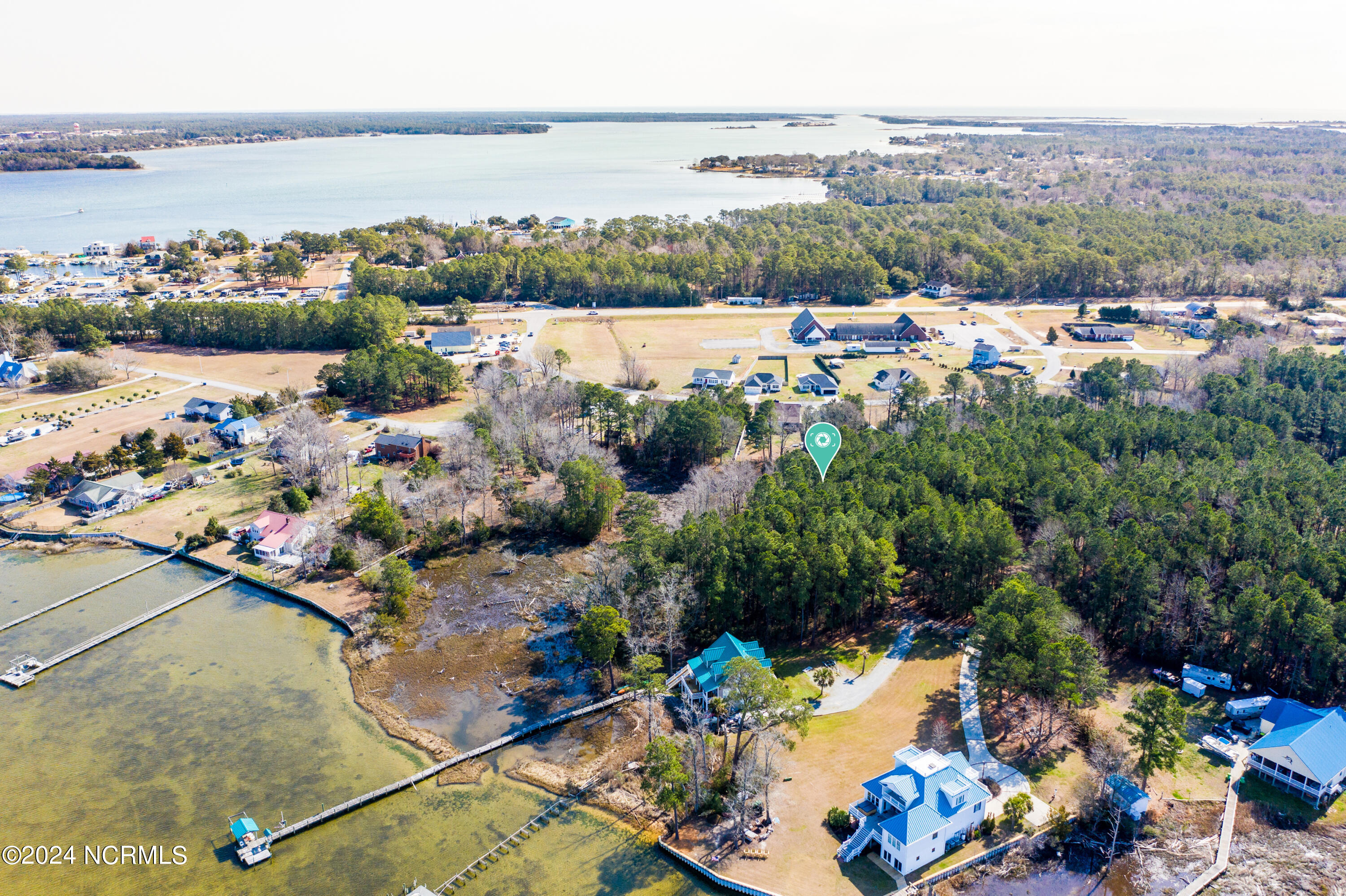 200 Bayside Drive Property Photo 5