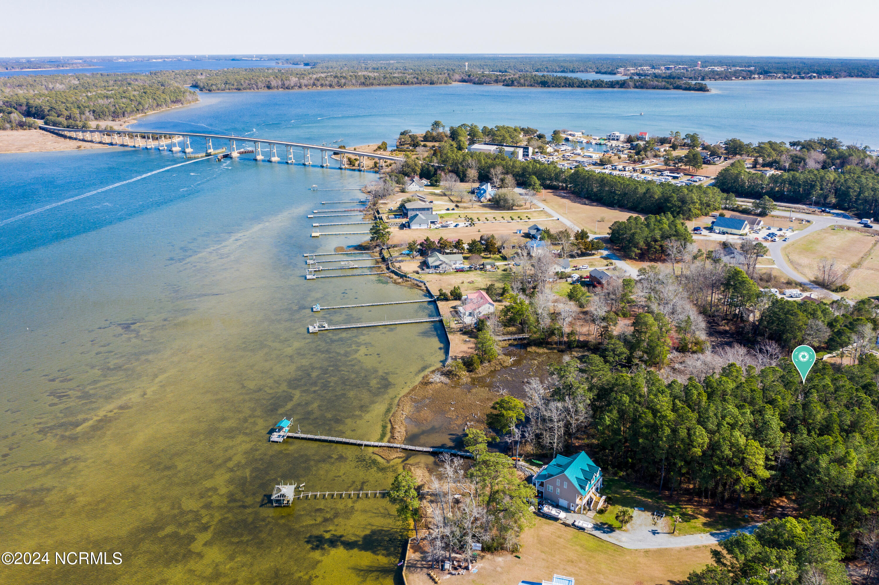 200 Bayside Drive Property Photo 6