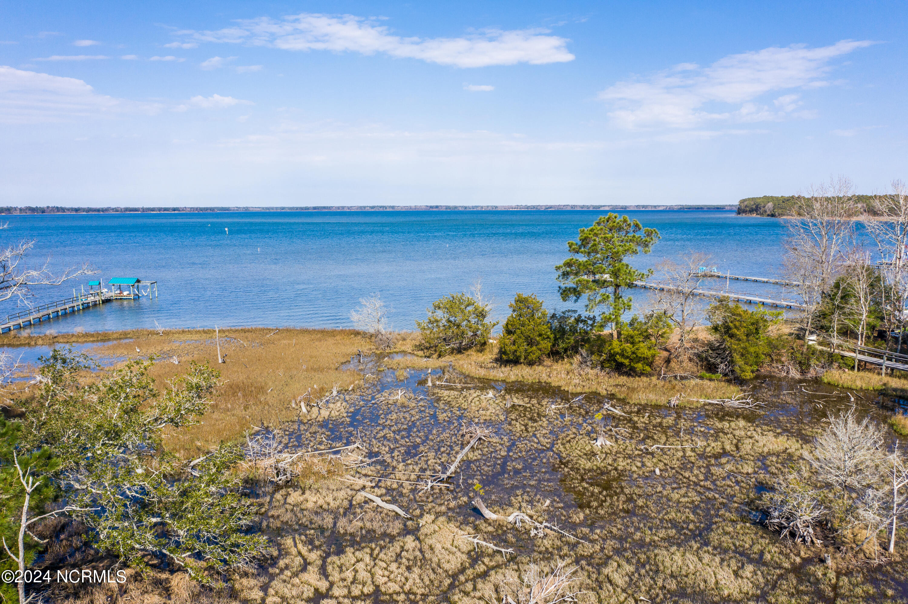 200 Bayside Drive Property Photo 9