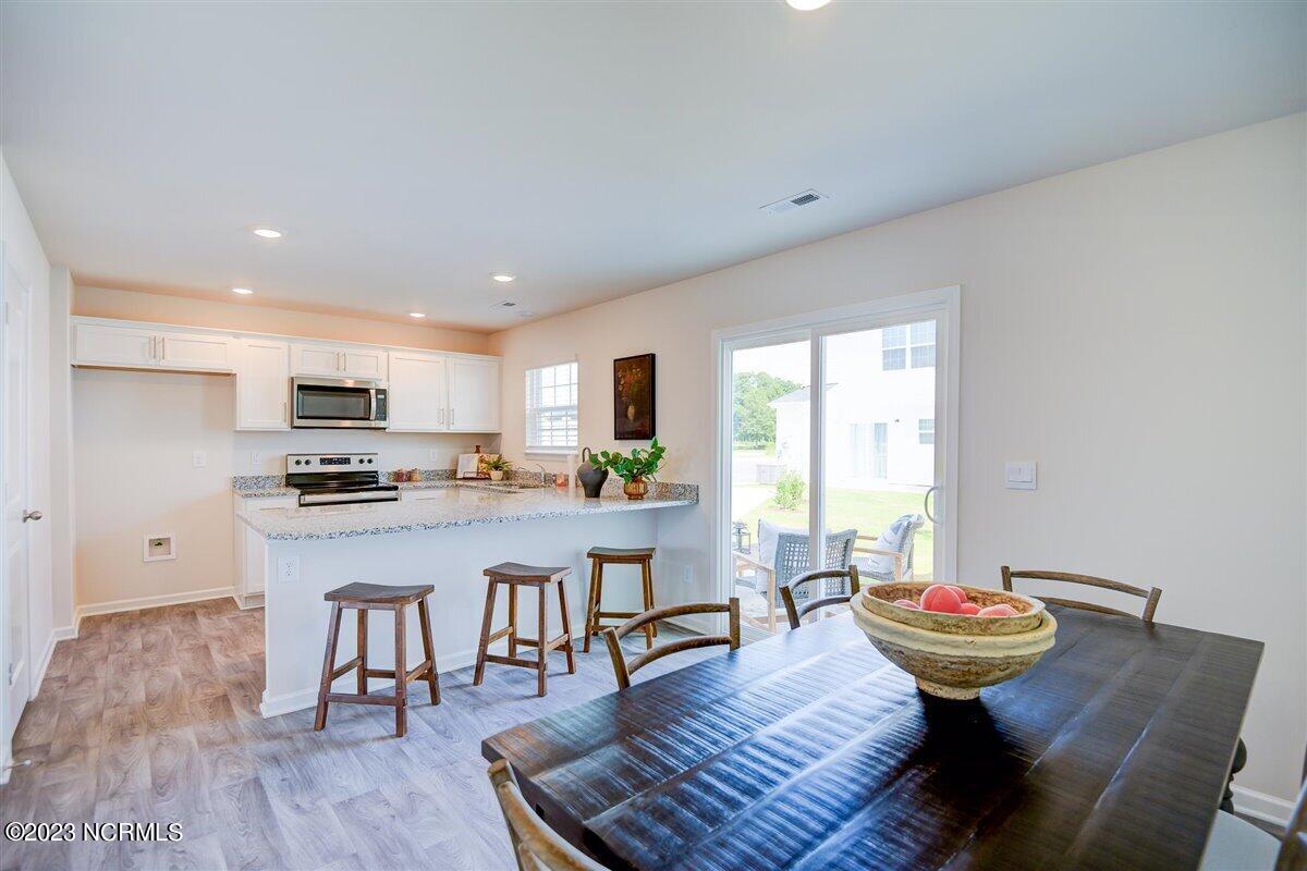 4119 Laurel Ridge Drive E Property Photo 10