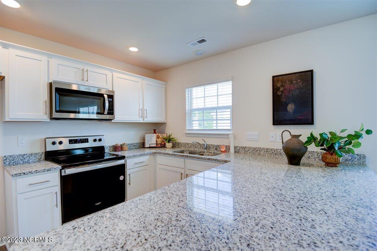 4119 Laurel Ridge Drive E Property Photo 13