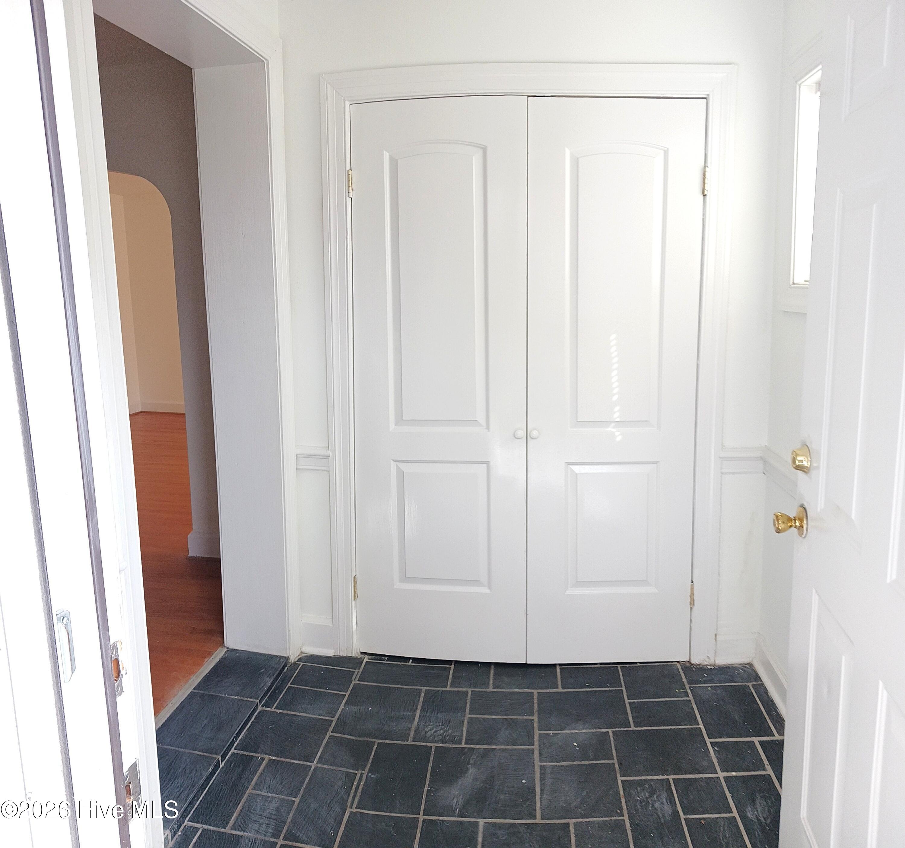 5314 Ward Boulevard Property Photo 2