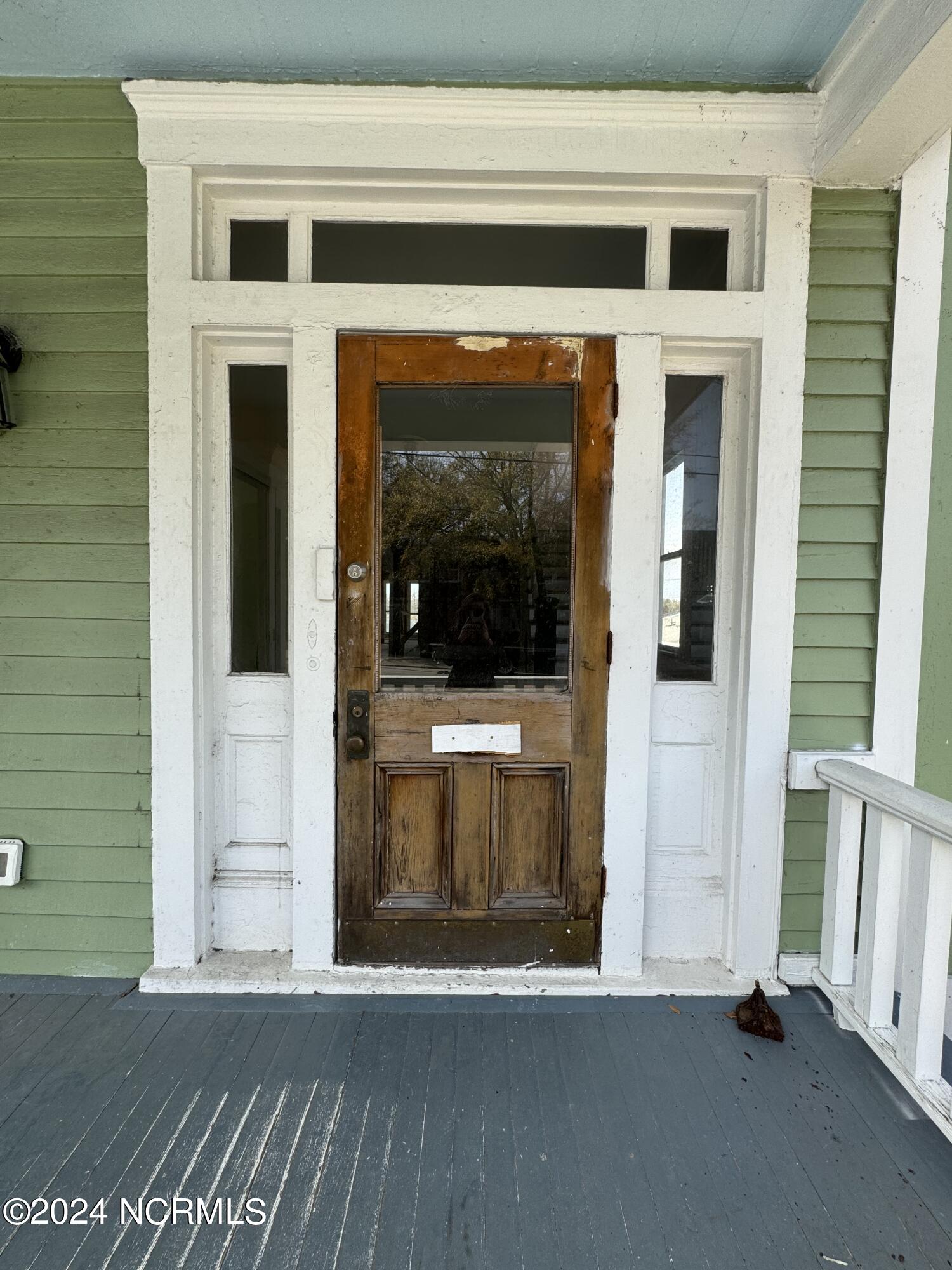 226 S Front Street Property Photo 5