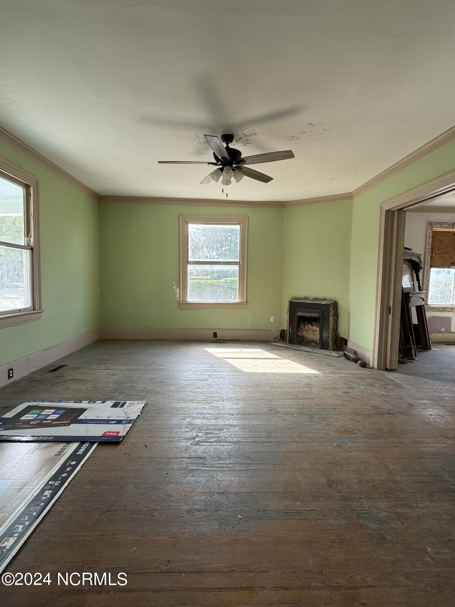 226 S Front Street Property Photo 8