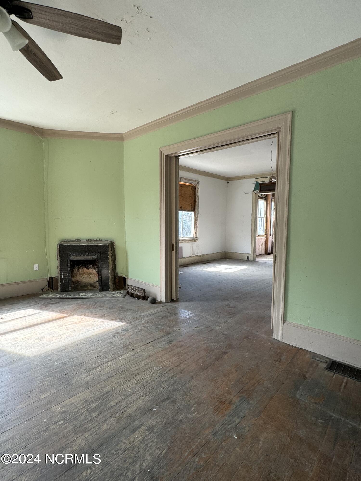 226 S Front Street Property Photo 9