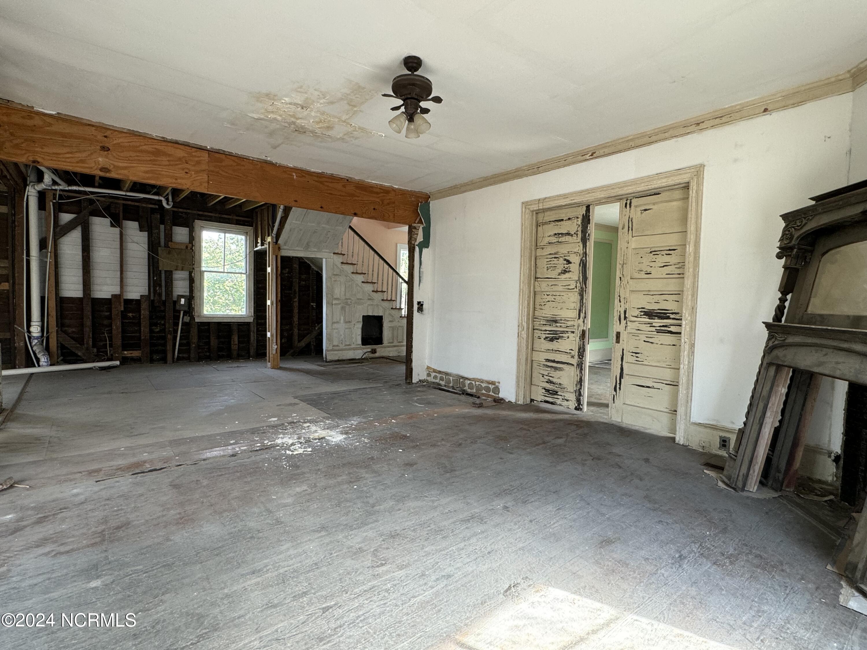 226 S Front Street Property Photo 12