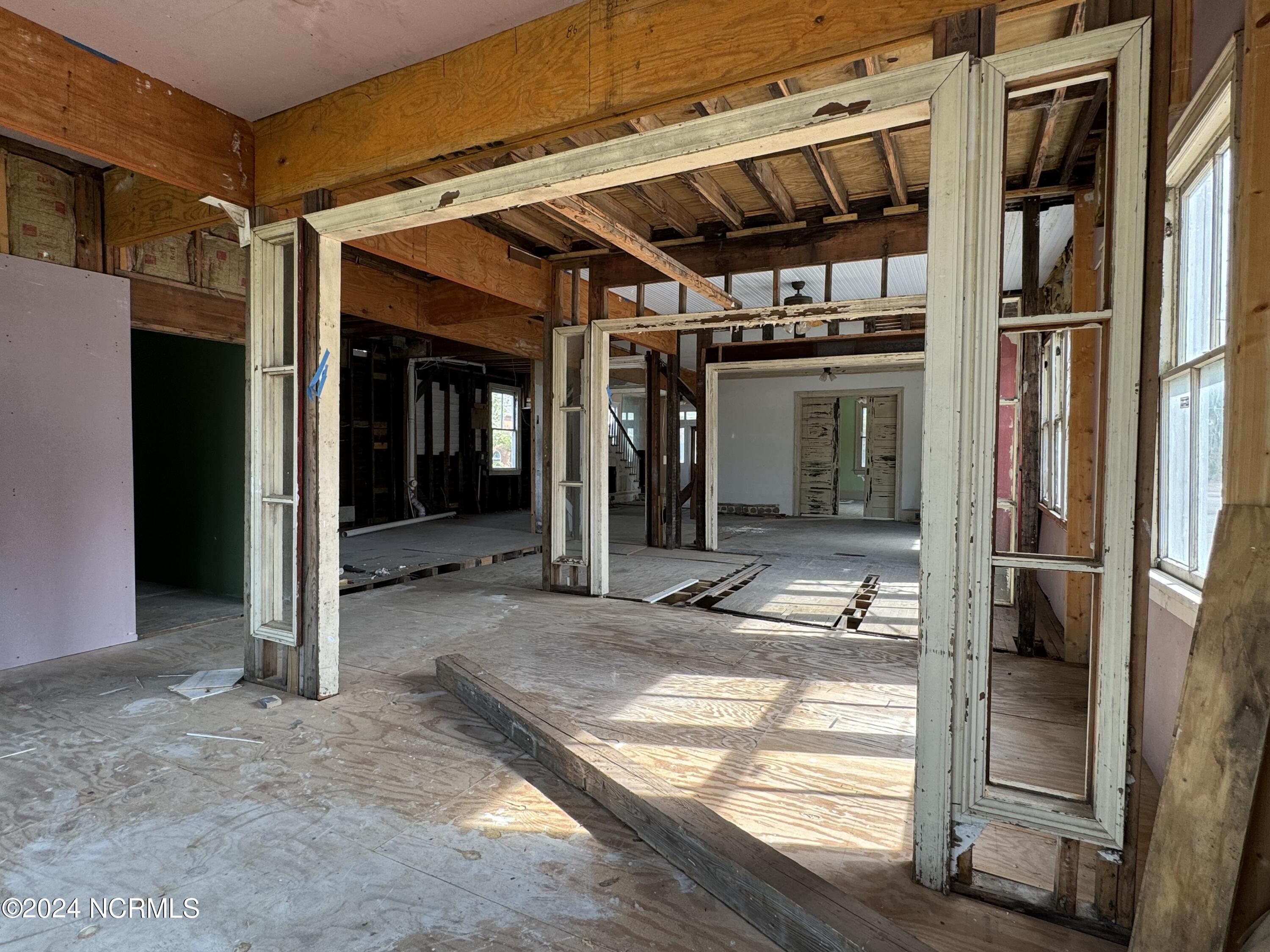 226 S Front Street Property Photo 18