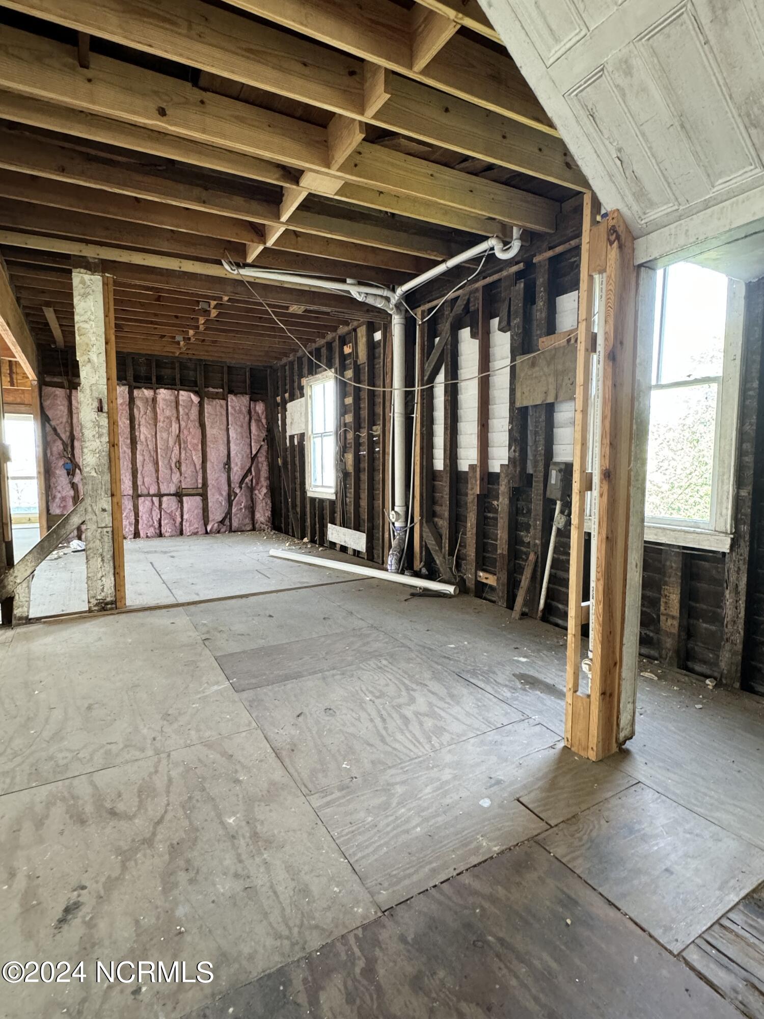226 S Front Street Property Photo 20