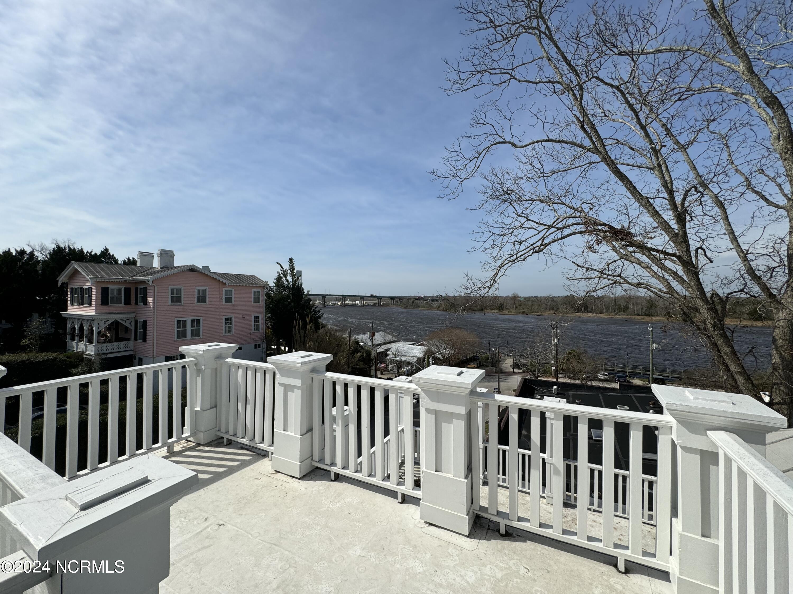 226 S Front Street Property Photo 36