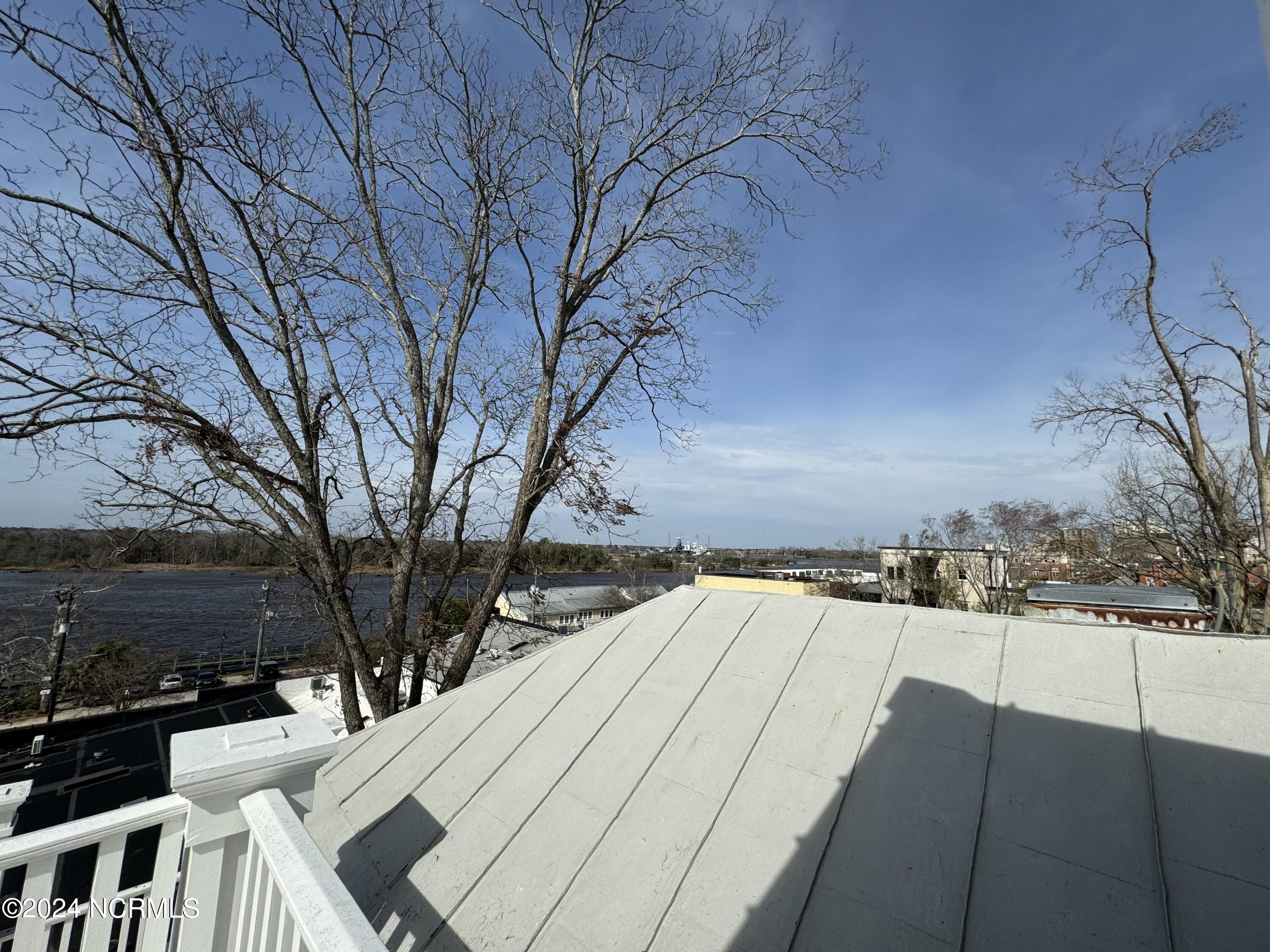 226 S Front Street Property Photo 37